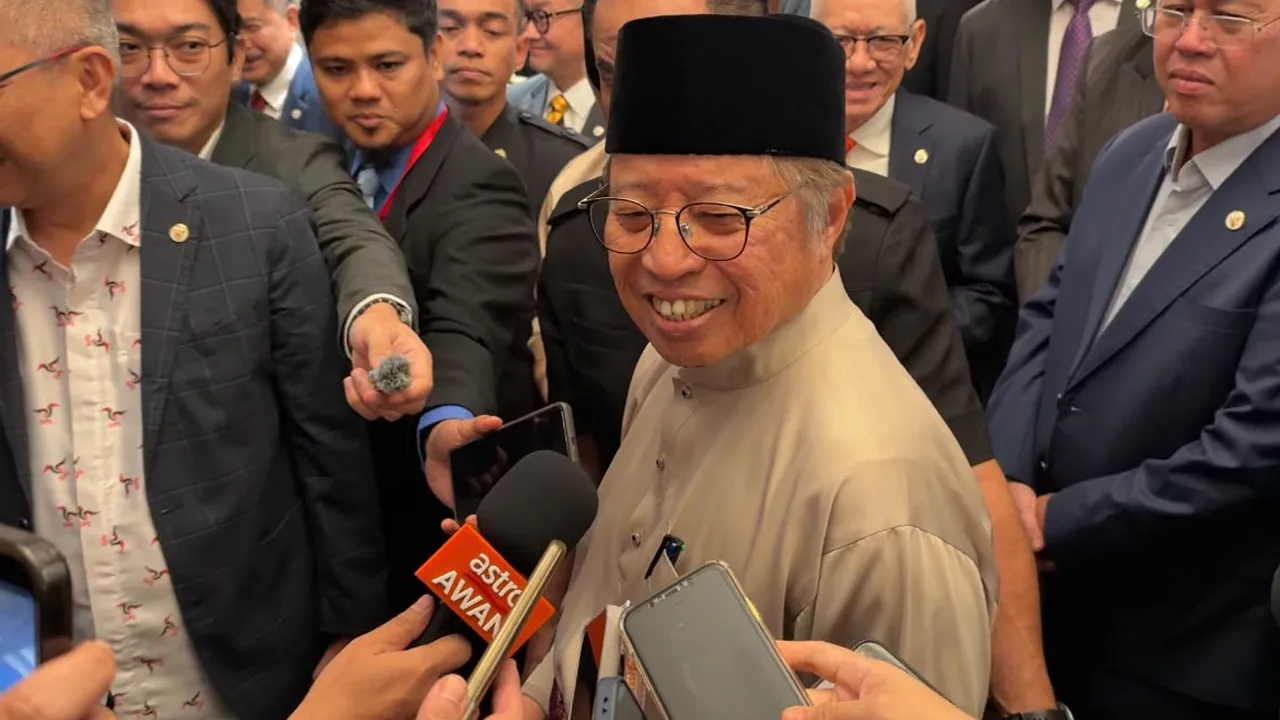 Tan Sri Abang Johari