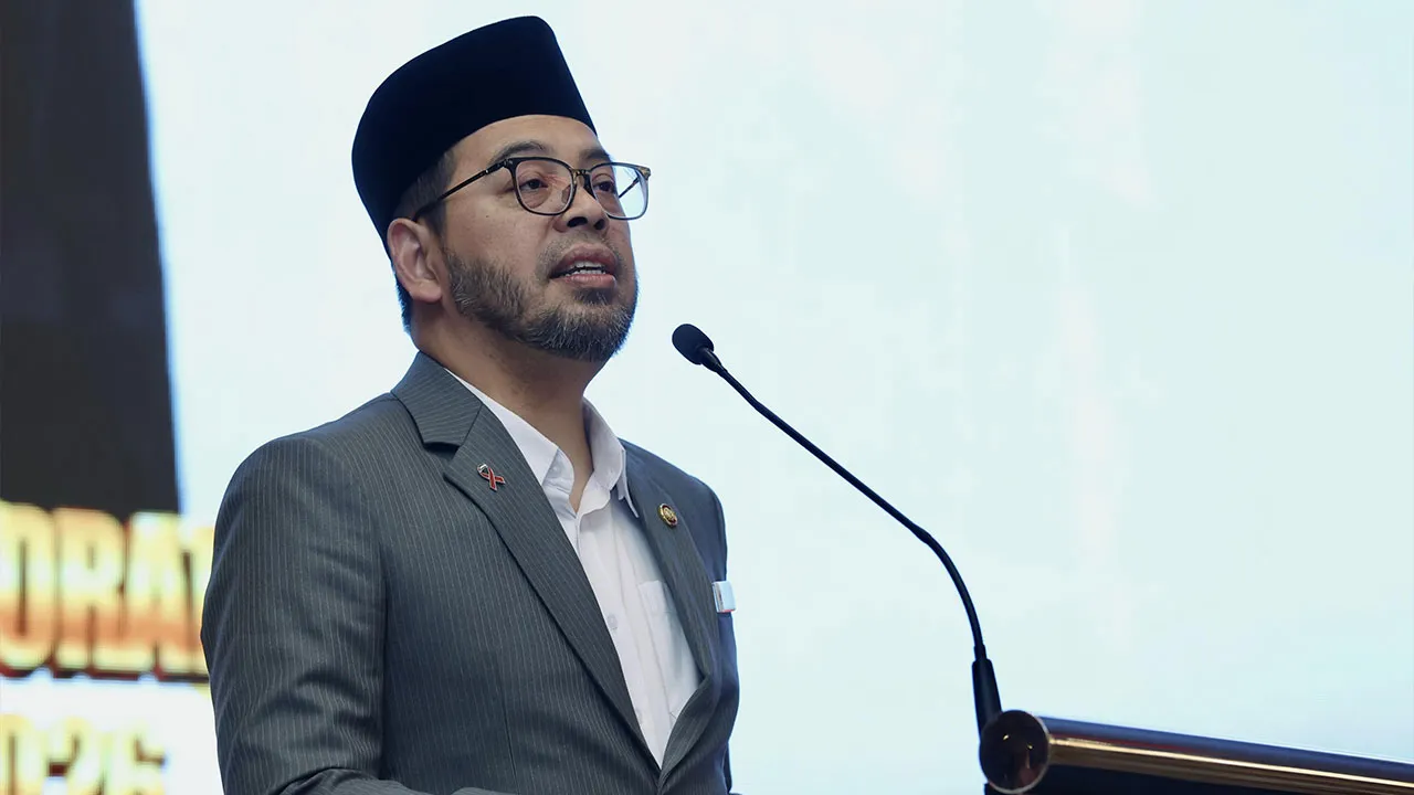 KUALA LUMPUR, 19 Okt -- Menteri di Jabatan Perdana Menteri (Hal Ehwal Agama) Dr Zulkifli Hasan berucap pada Majlis Zakat Korporat Kumpulan FELDA 2026 di Menara FELDA hari ini.  --fotoBERNAMA (2026) HAK CIPTA TERPELIHARA