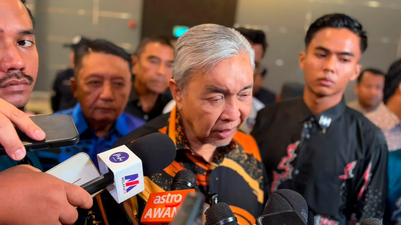 Tag Ahmad Zahid Hamidi , PRN Melaka, BN , MCA , credit AWANI