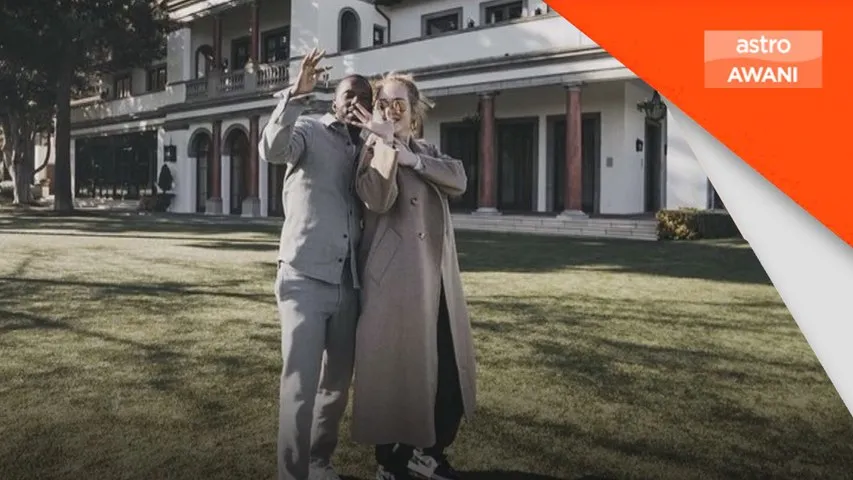 Adele sahkan pertunangan di hadapan peminat di Jerman