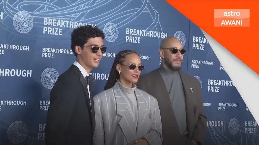 China hadkan import filem hollywood AS