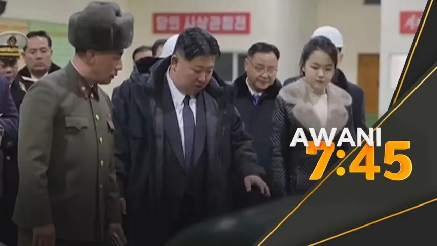 Kim Jong Un ketengah anak perempuan sebagai pengganti