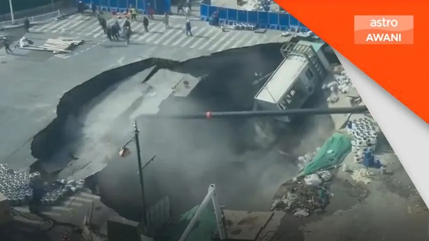 Kebocoran paip air punca lubang benam di laluan Metro Shanghai