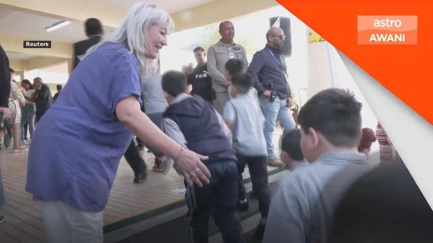 Poland rancang larang telefon pelajar bawah 16 tahun