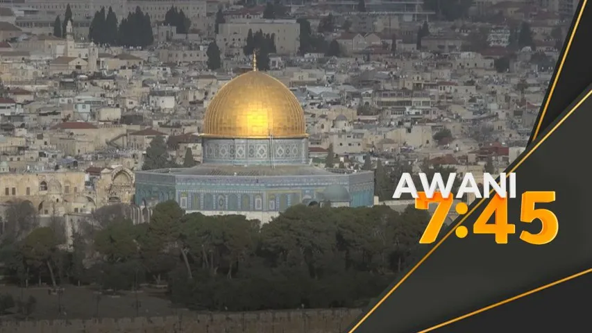 Umat Islam solat raya di Beirut, luar al-Aqsa