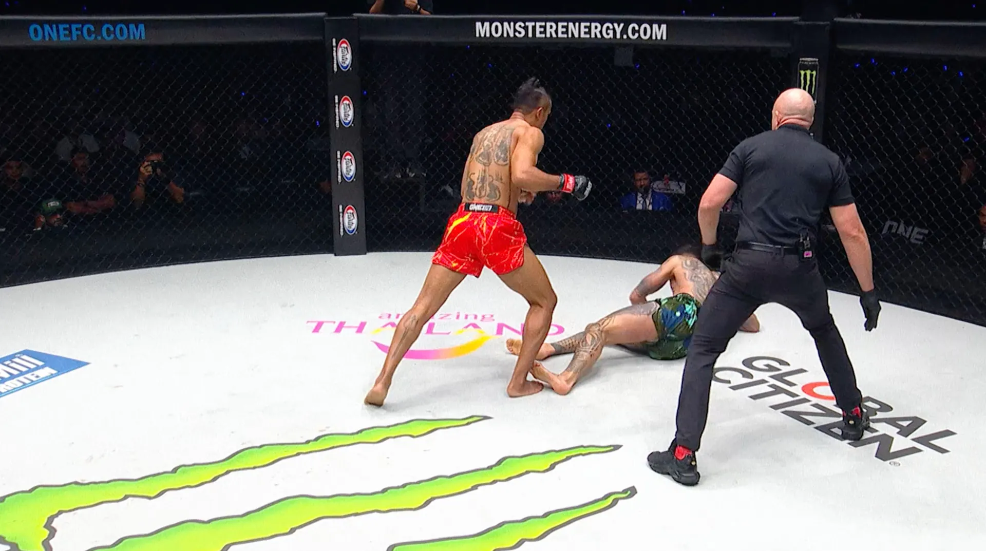 SINSAMUT'S BOUT HIGHLIGHTS