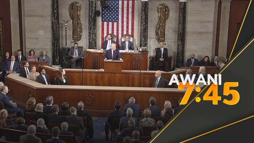 Ahli Demokrat perkenal resolusi pecat Trump