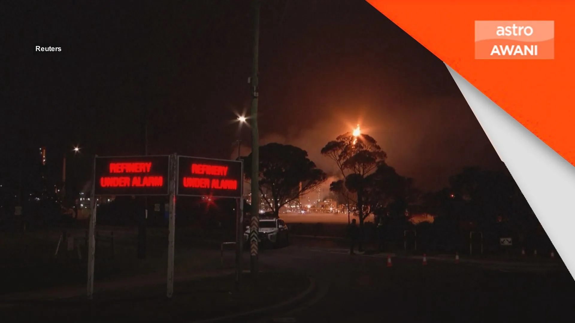 Dua unit kilang penapisan minyak terbesar di Australia terbakar