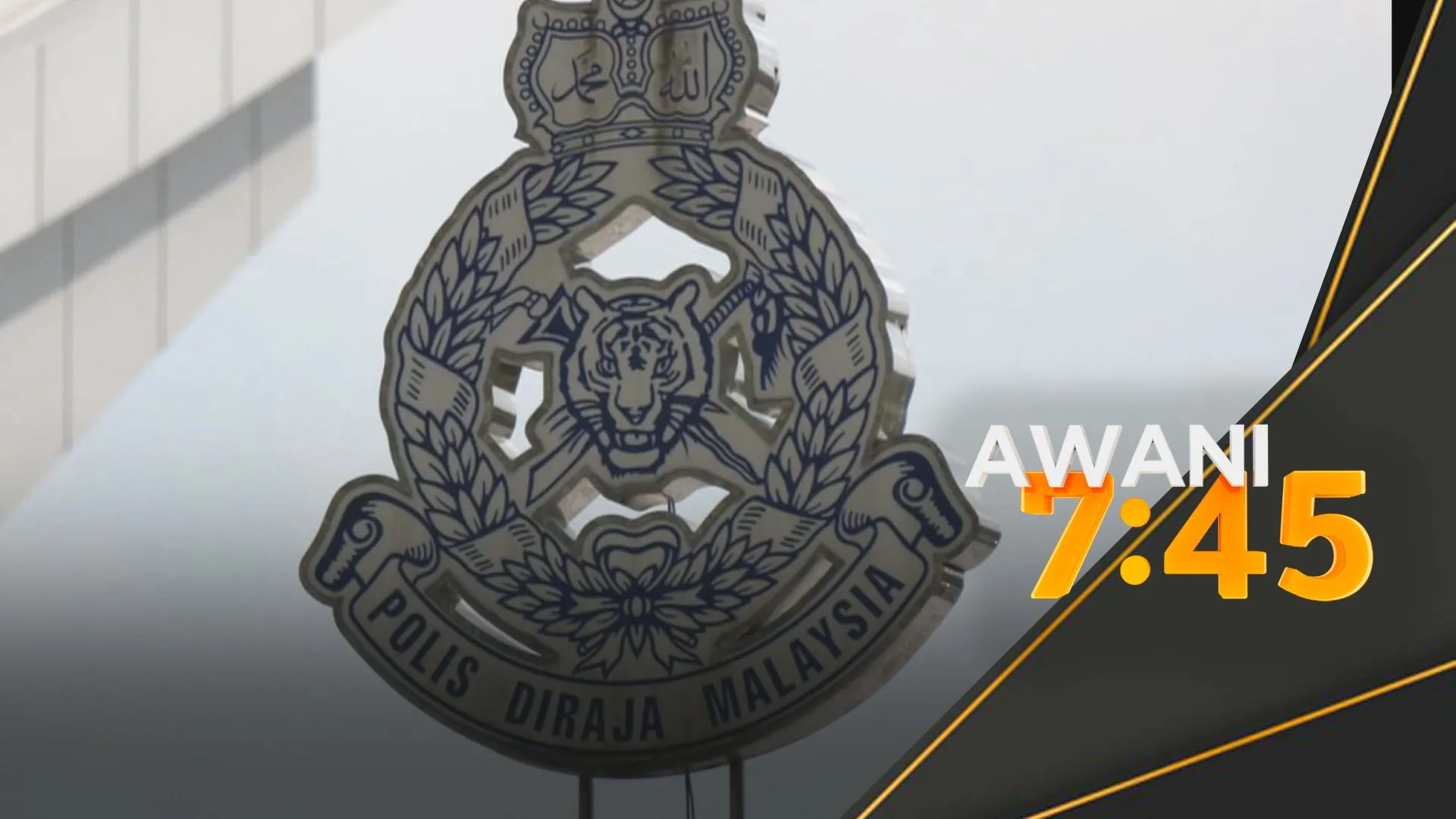 Tiga ditembak mati di medan selera