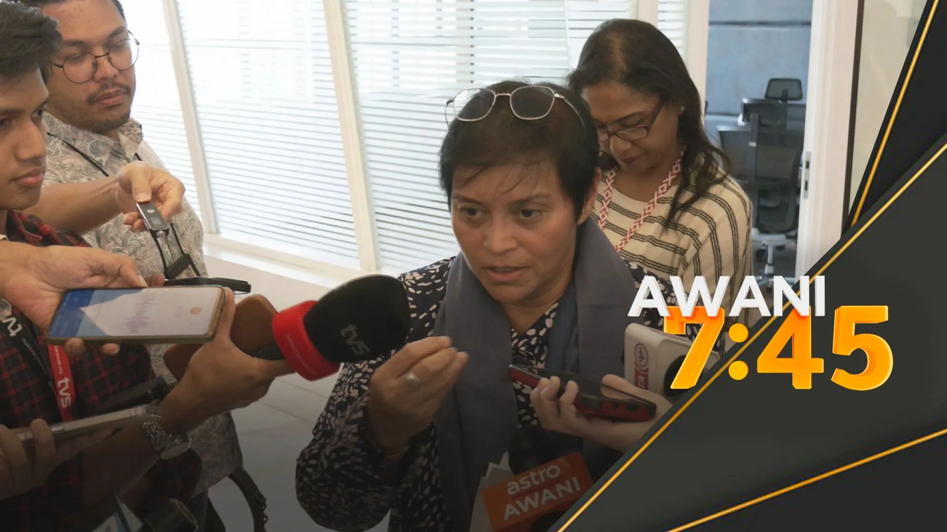 Kosongkan kerusi: "Kasihan kepada rakyat..." - Azalina
