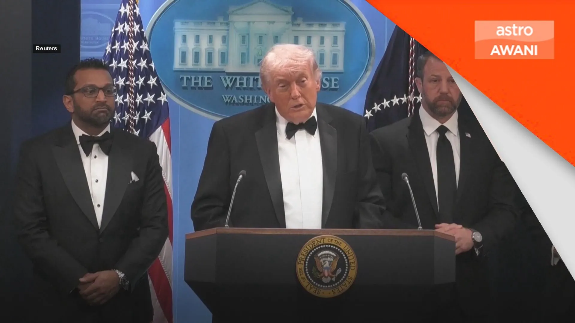 “Terima kasih Secret Service, bukti ruangan selamat diperlukan,” kata Trump