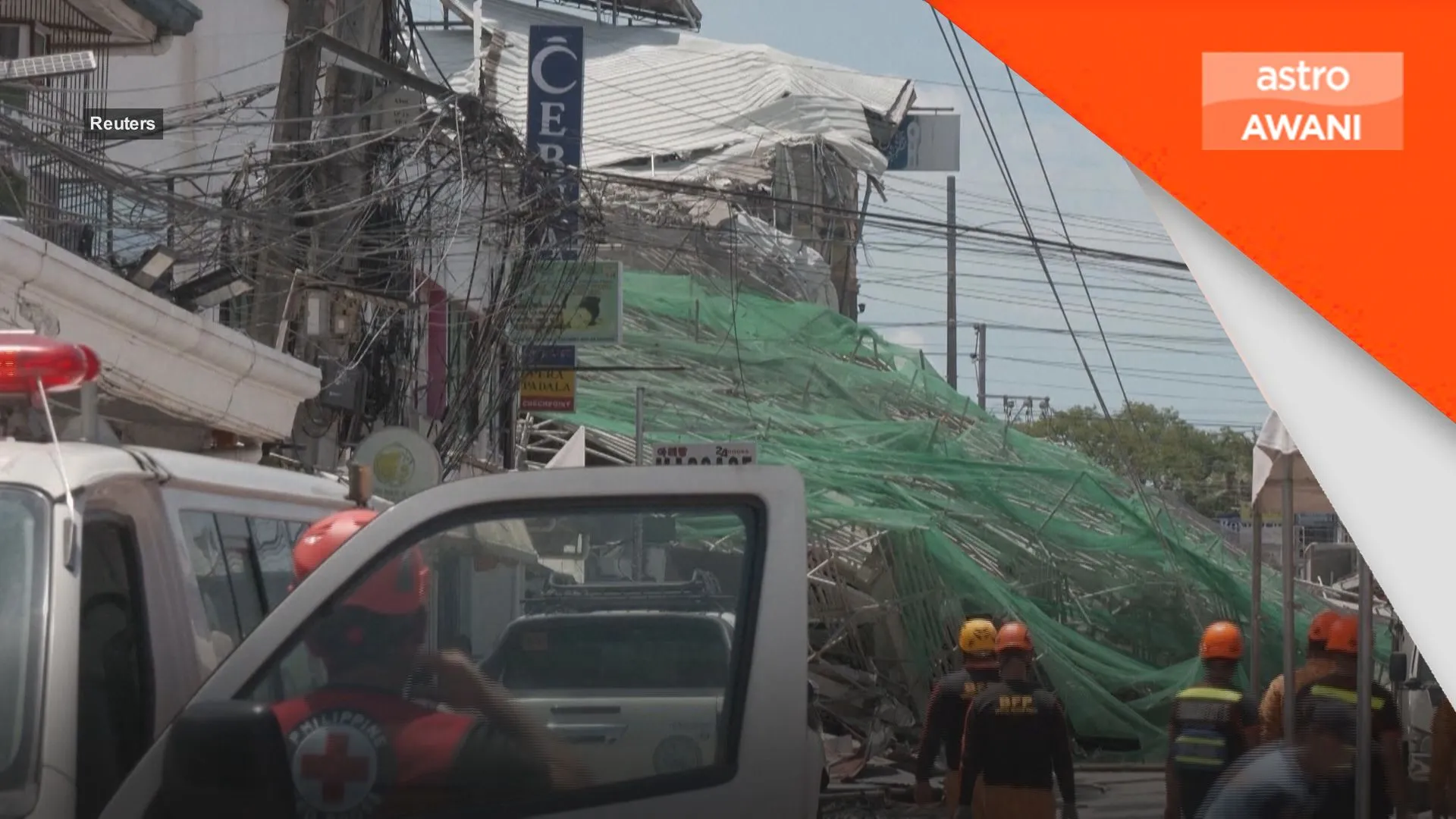 Lebih 20 dipercayai terperangkap bangunan runtuh di Filipina