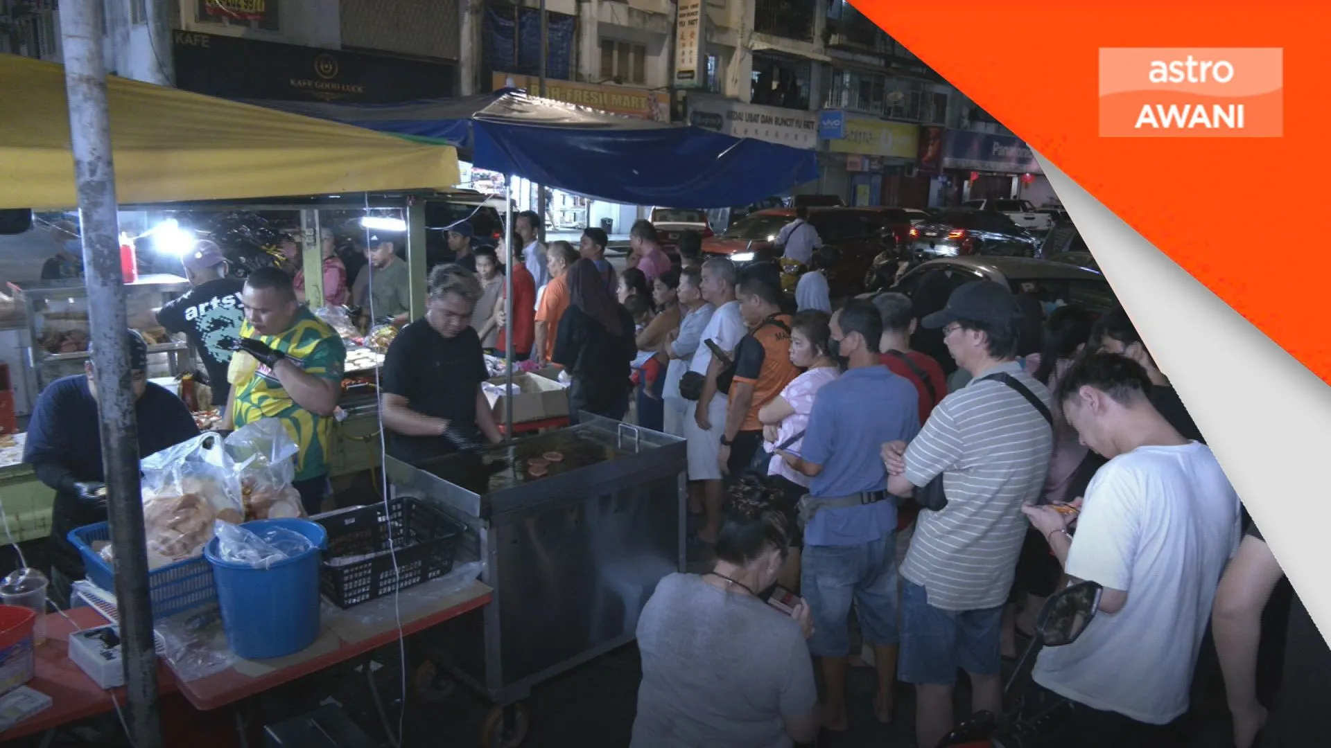 Gerai burger edar 2,000 burger percuma setiap Aidiladha
