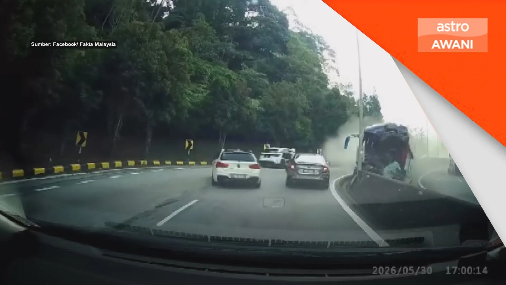 Tujuh cedera dalam nahas dua bas dengan satu SUV di Jalan Genting Highlands