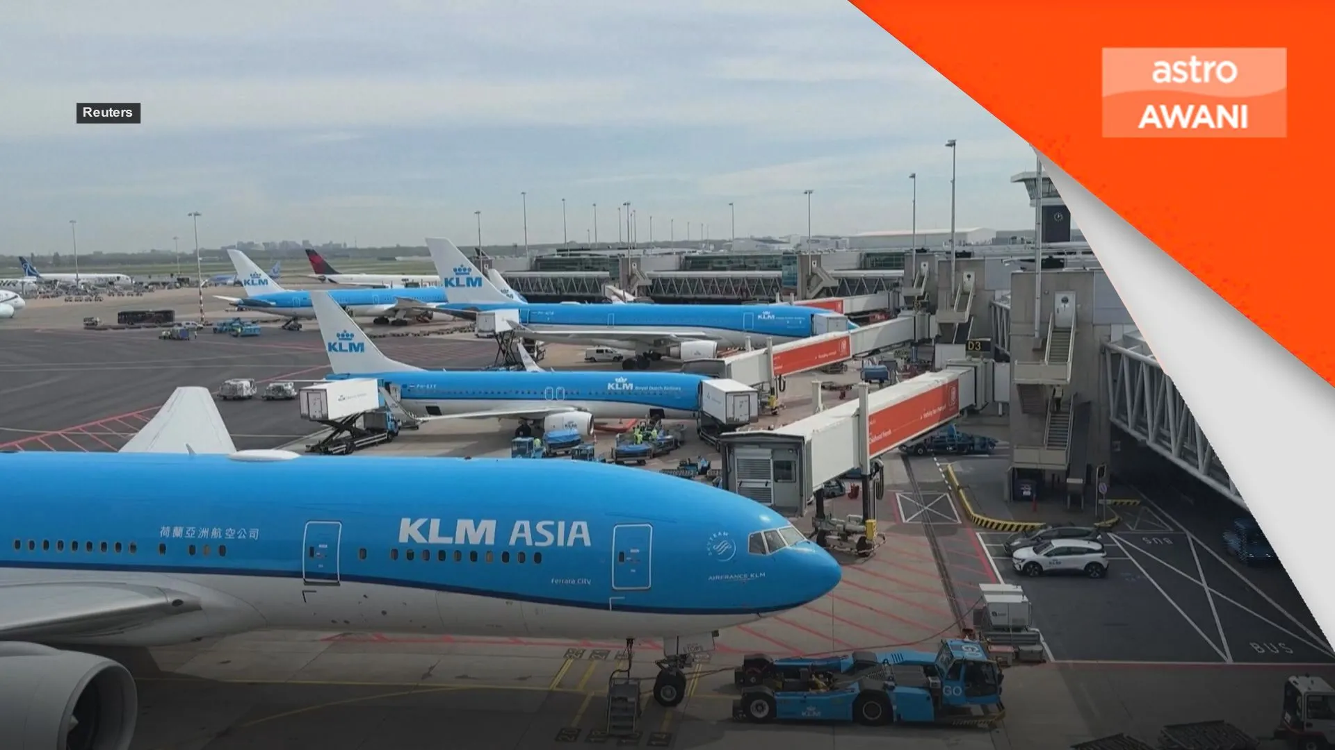 KLM batal penerbangan ke Uganda