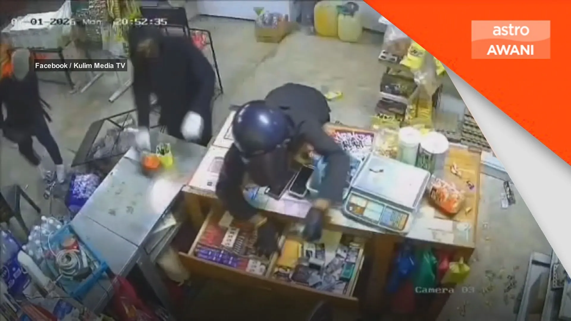 Pekerja kedai cedera disamun bersenjata pedang