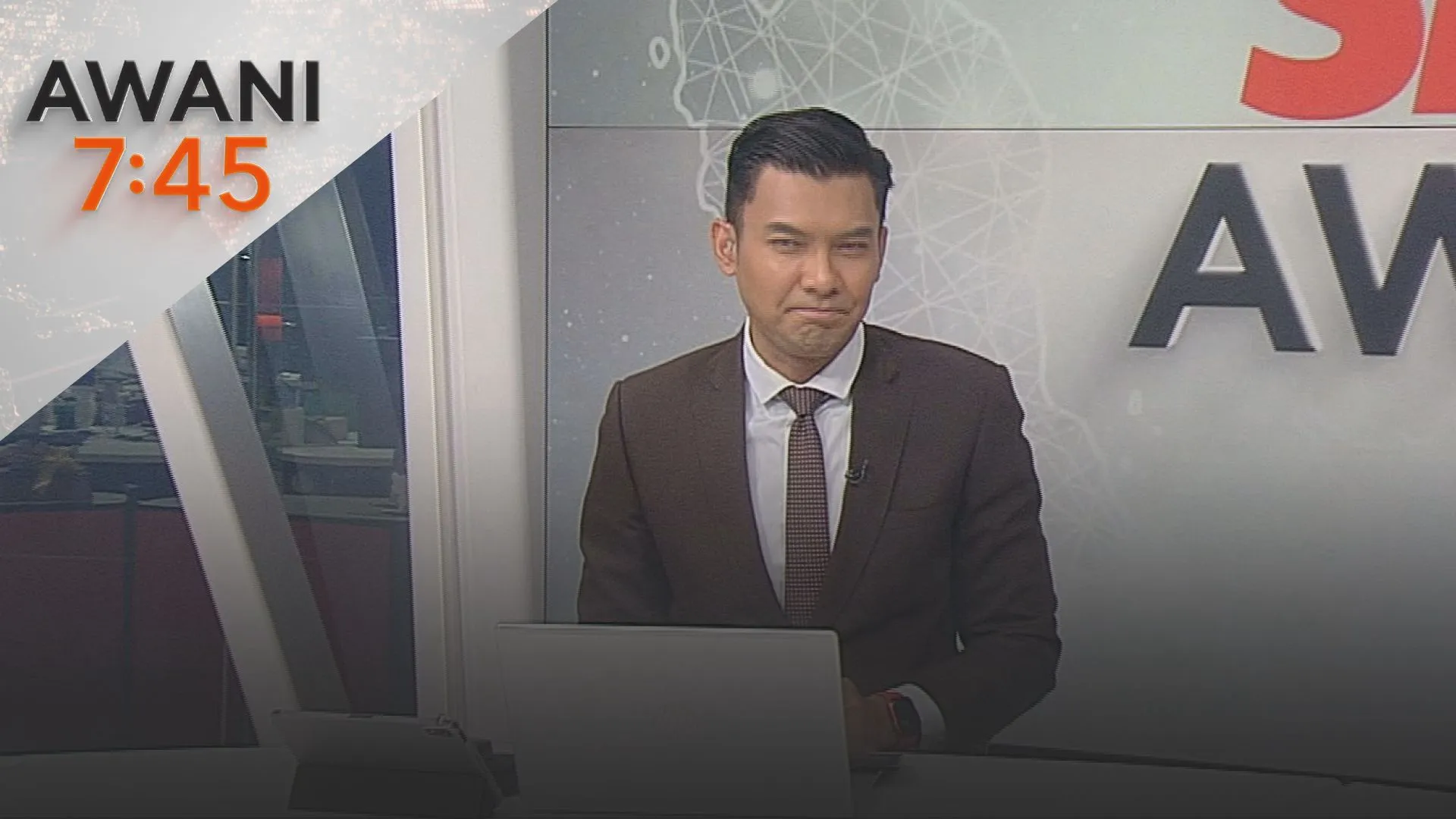 AWANI 7:45 [8/6/2026] – Korban gempa Mindanao lebih 30 orang | Lambakan Rohingya | Standard penjagaan kebangsaan warga emas dan OKU | MCMC beri amaran judi Piala Dunia 2026