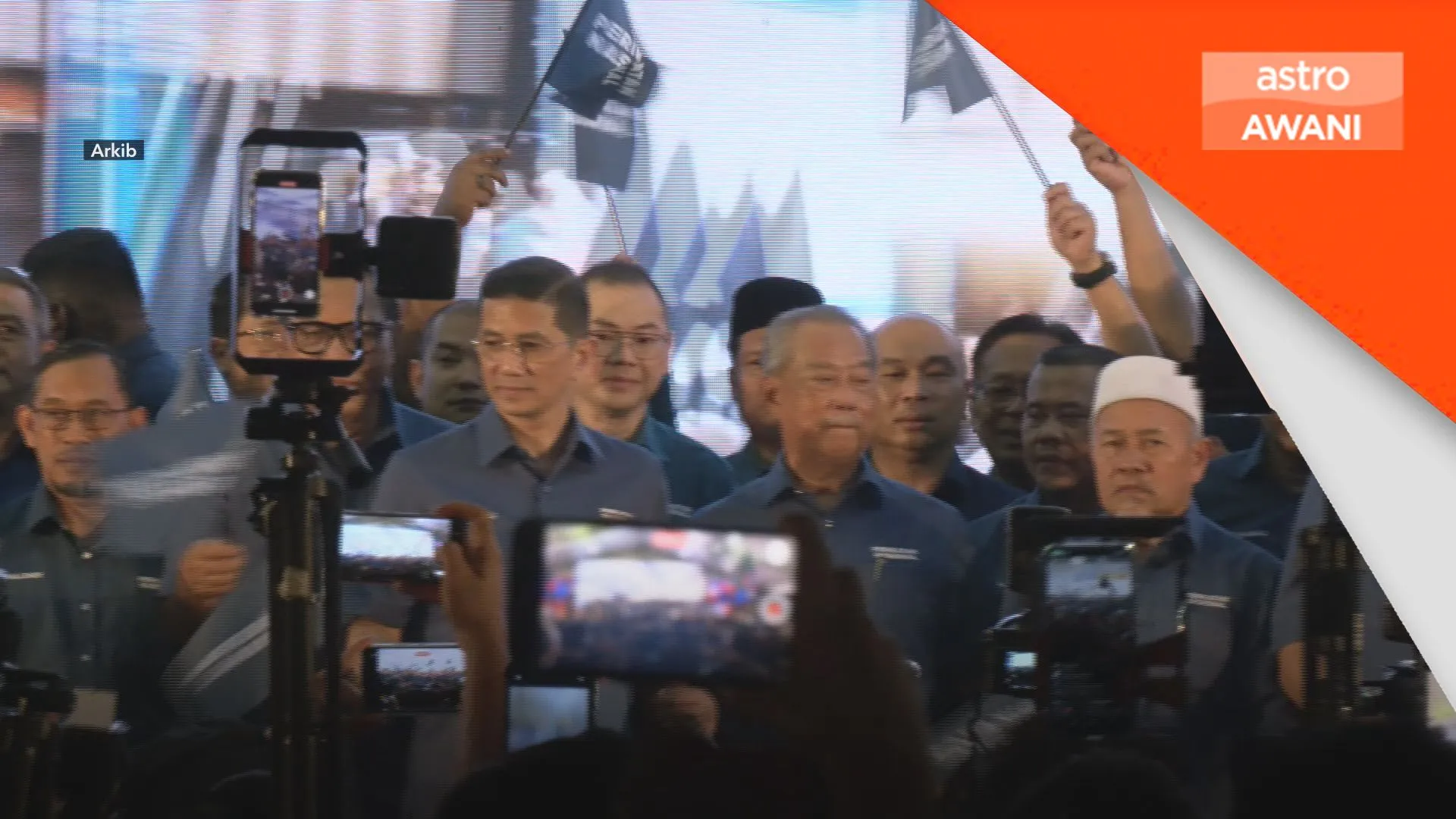 13 Ahli Parlimen Bersatu desak parti keluar atau dikeluarkan daripada PN