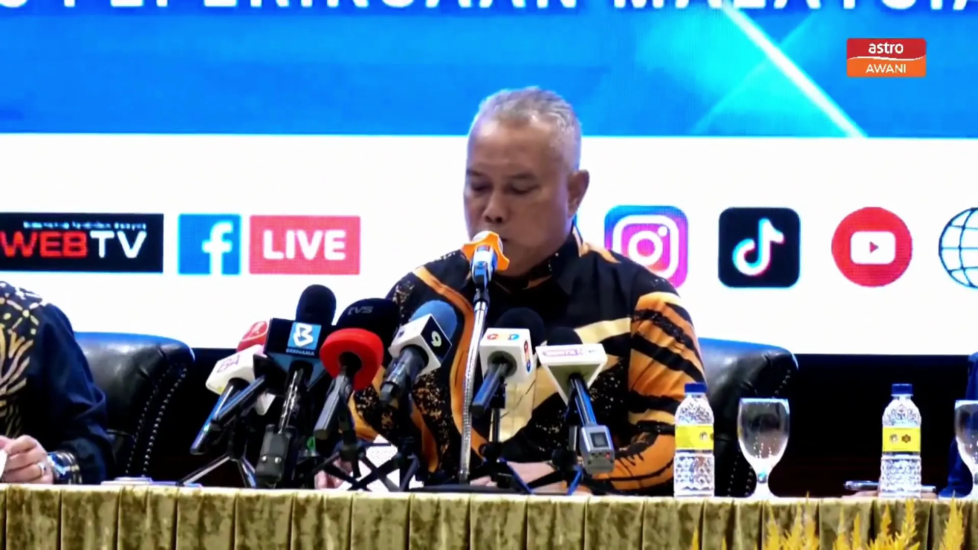 18 pelajar terbaik STPM 2025 terima tajaan yuran pengajian