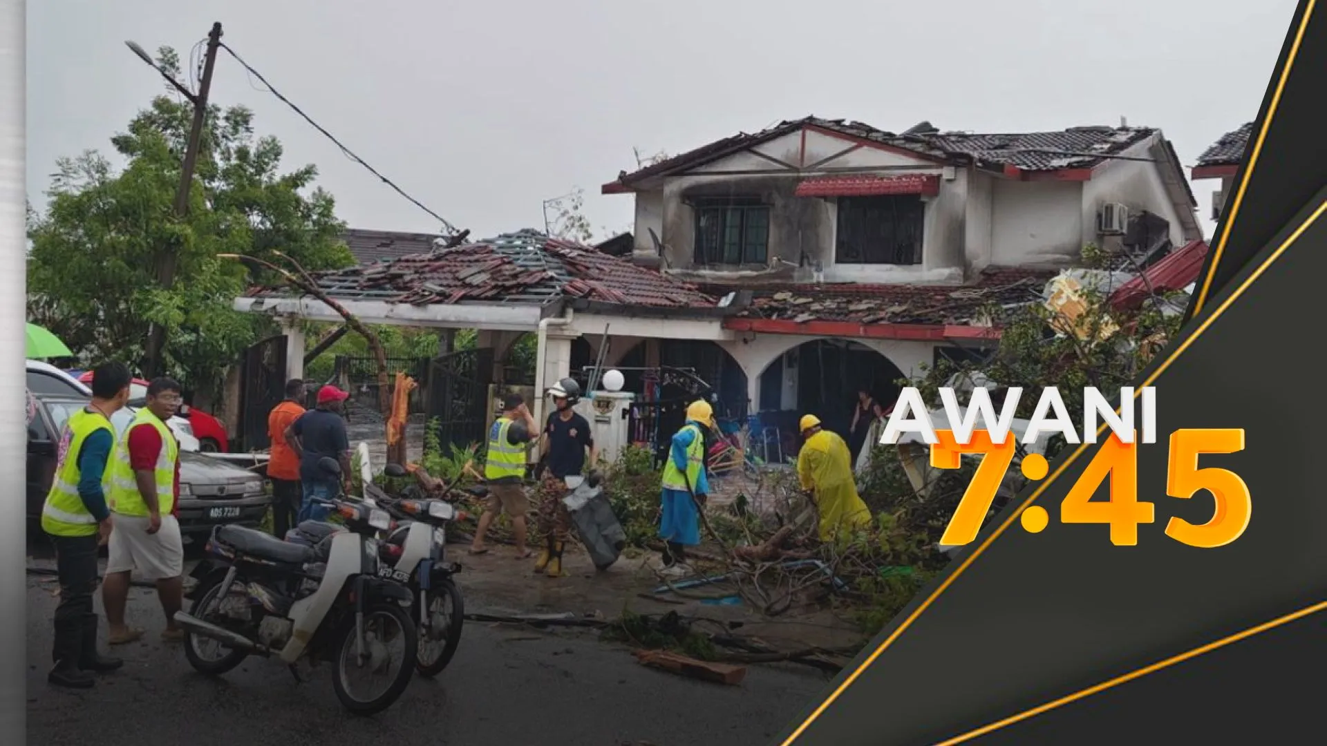 Kawasan terjejas ribut di Bercham ditutup, pergerakan dihadkan