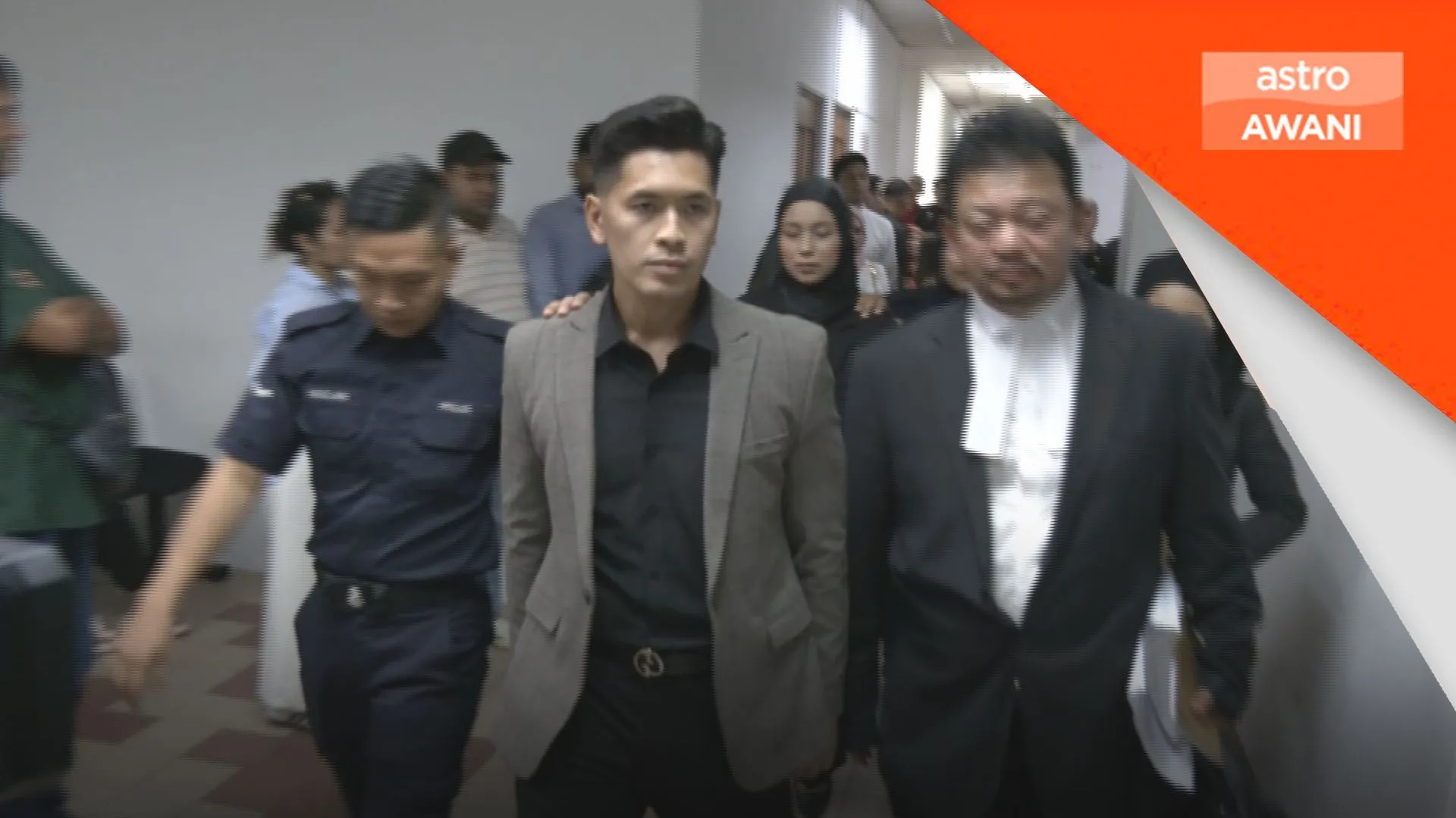 Dua pasangan suami isteri didakwa pukul pembantu rumah