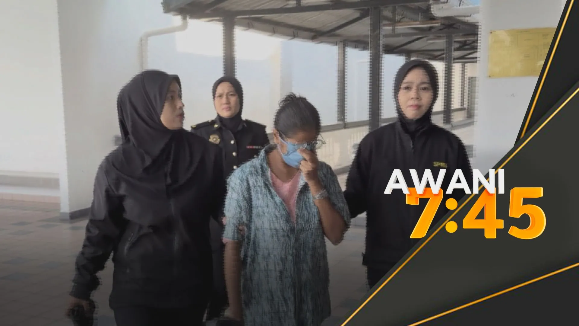 Bekas pegawai pejabat KM Melaka didakwa tipu, 'pau' exco