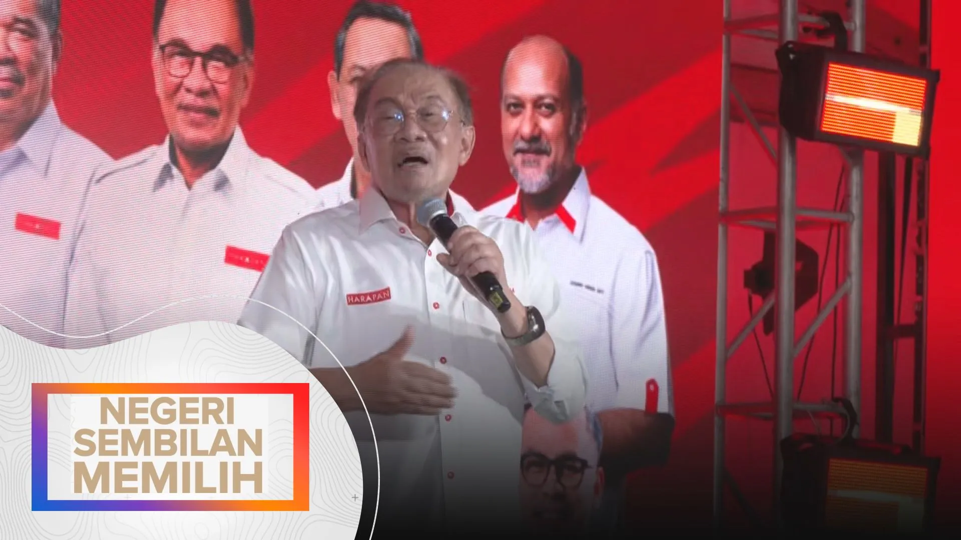 PM Anwar seru henti main sentimen perkauman