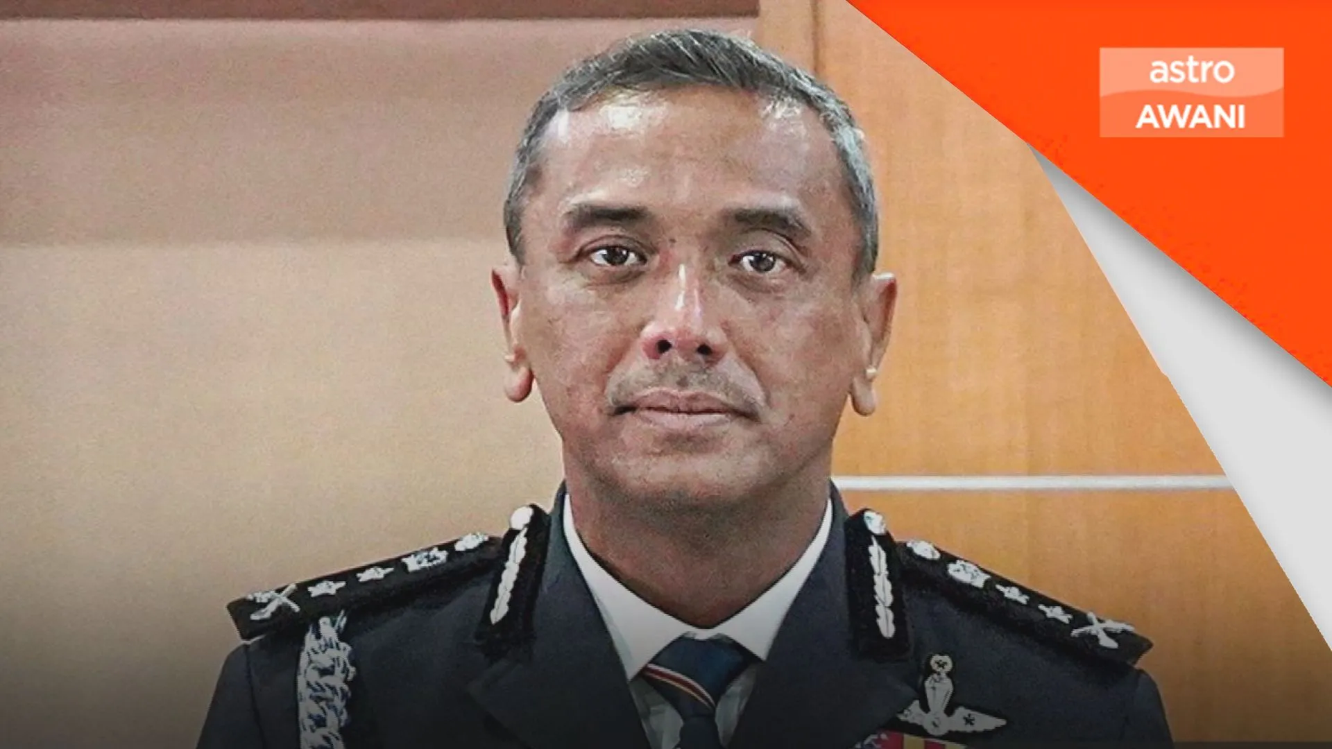 Dua pelajar ditahan rempuh anggota polis, lari sekatan jalan raya