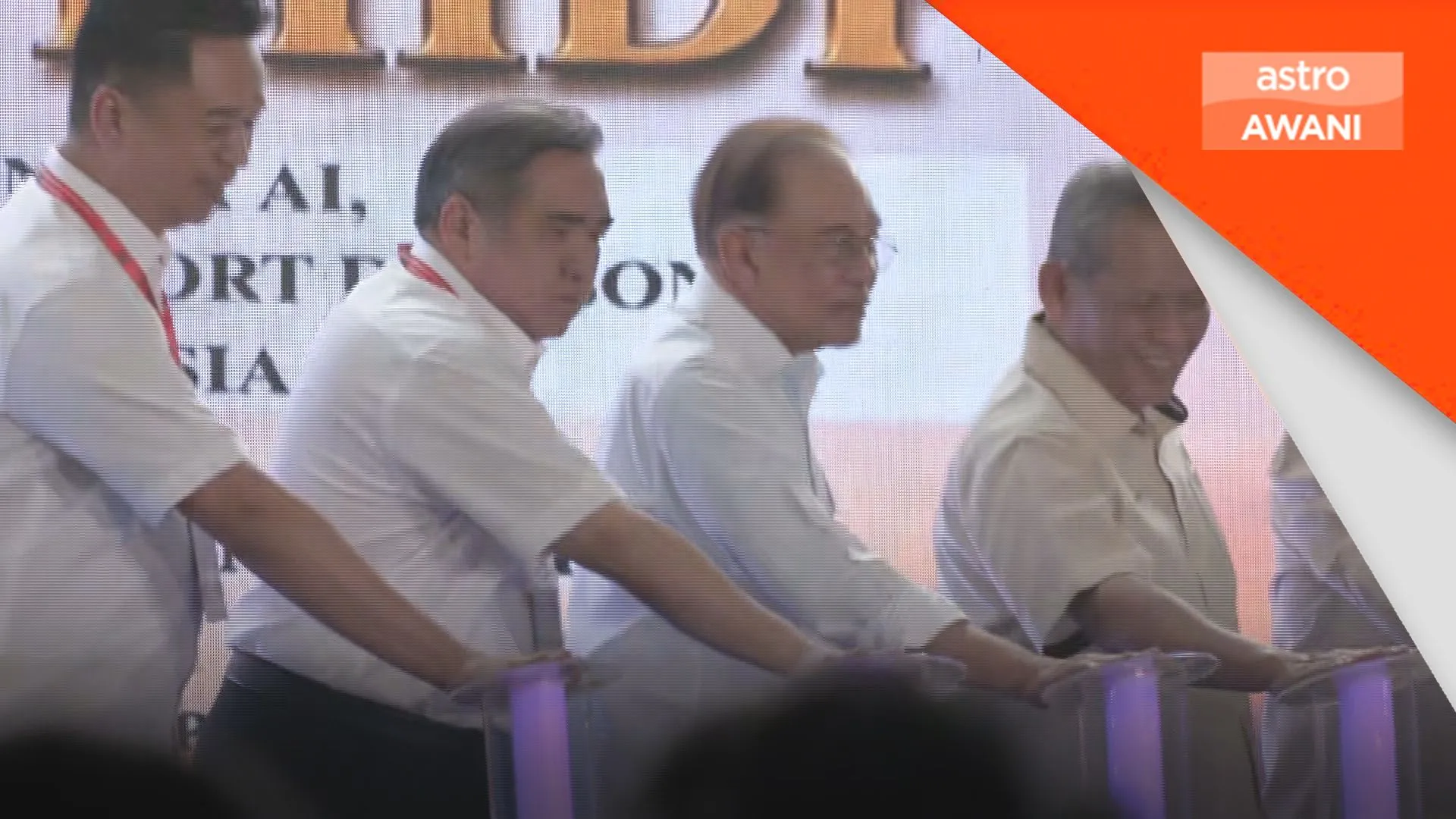 Projek Pelabuhan Kontena AI Pintar, angkat Port Dickson sebagai hab maritim strategik negara - PM Anwar