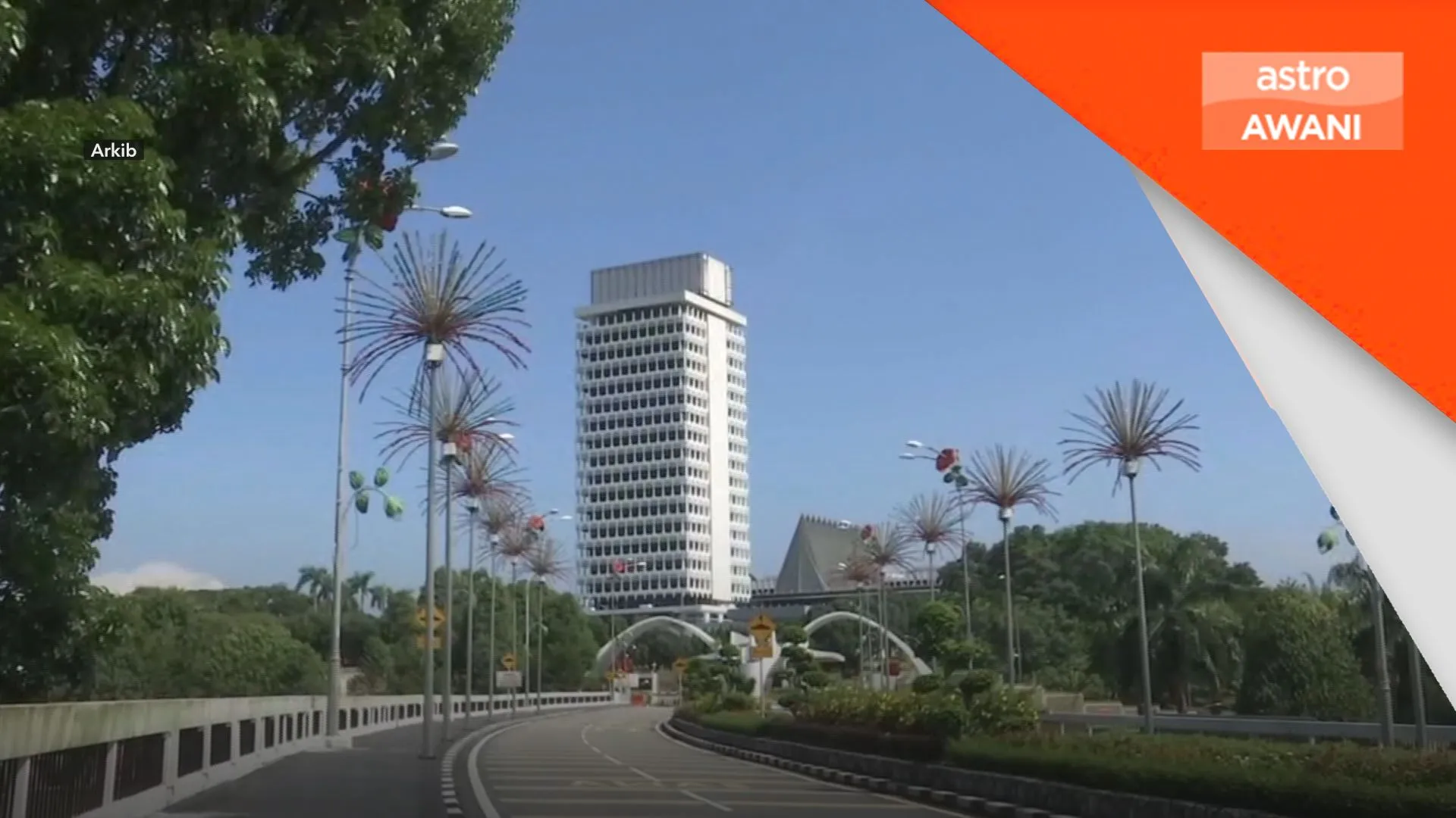 Sidang Parlimen: Isu internet, perbelanjaan subsidi antara tumpuan hari ini