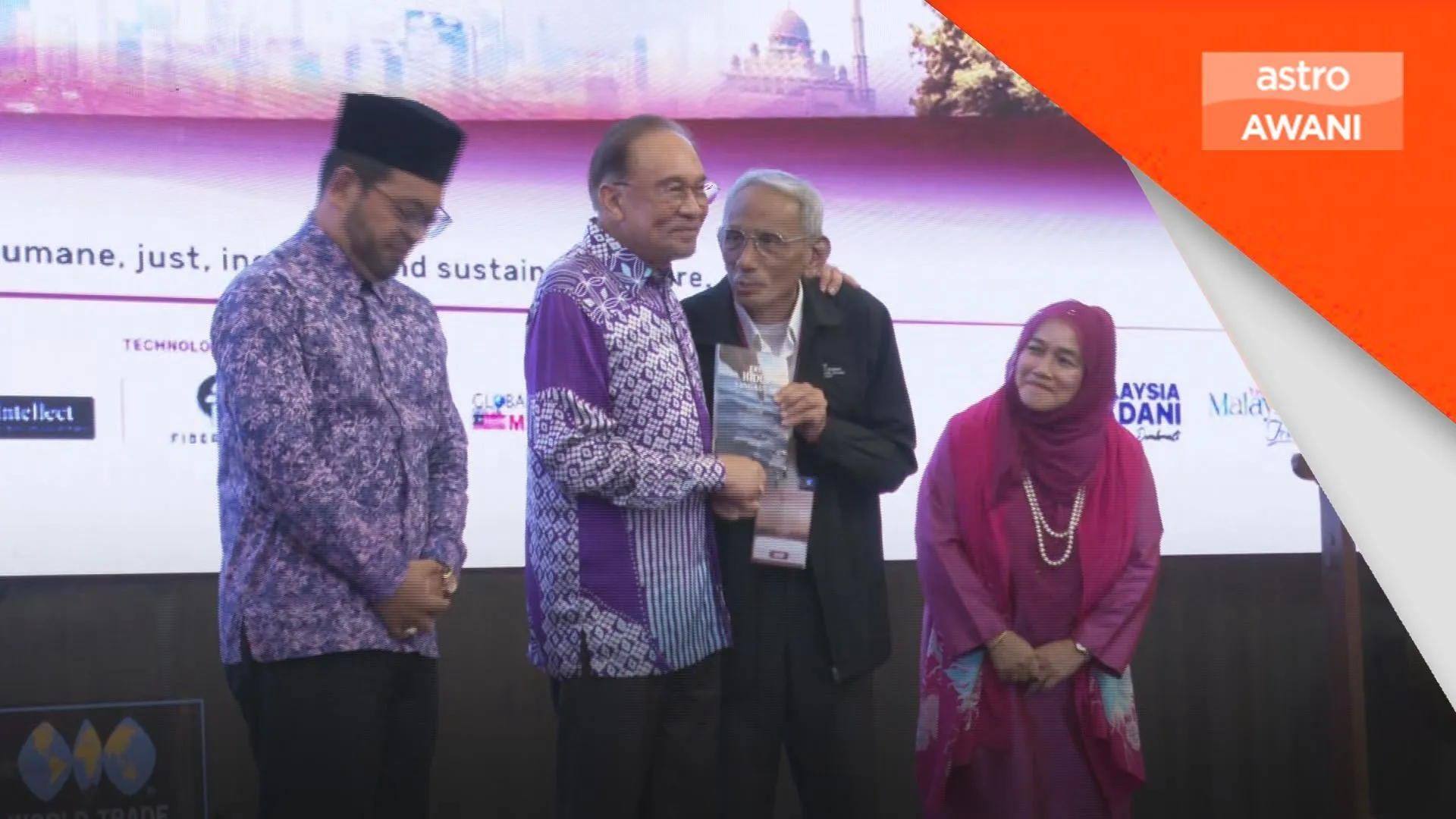 Ekonomi manusiawi jadi asas Belanjawan 2027, beri manfaat kepada rakyat - PM