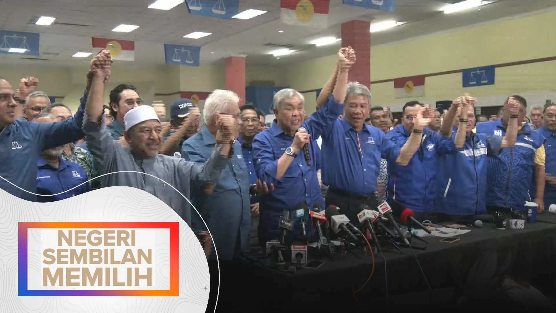 Ahmad Zahid serah tiga nama calon MB kepada Yang di-Pertuan Besar