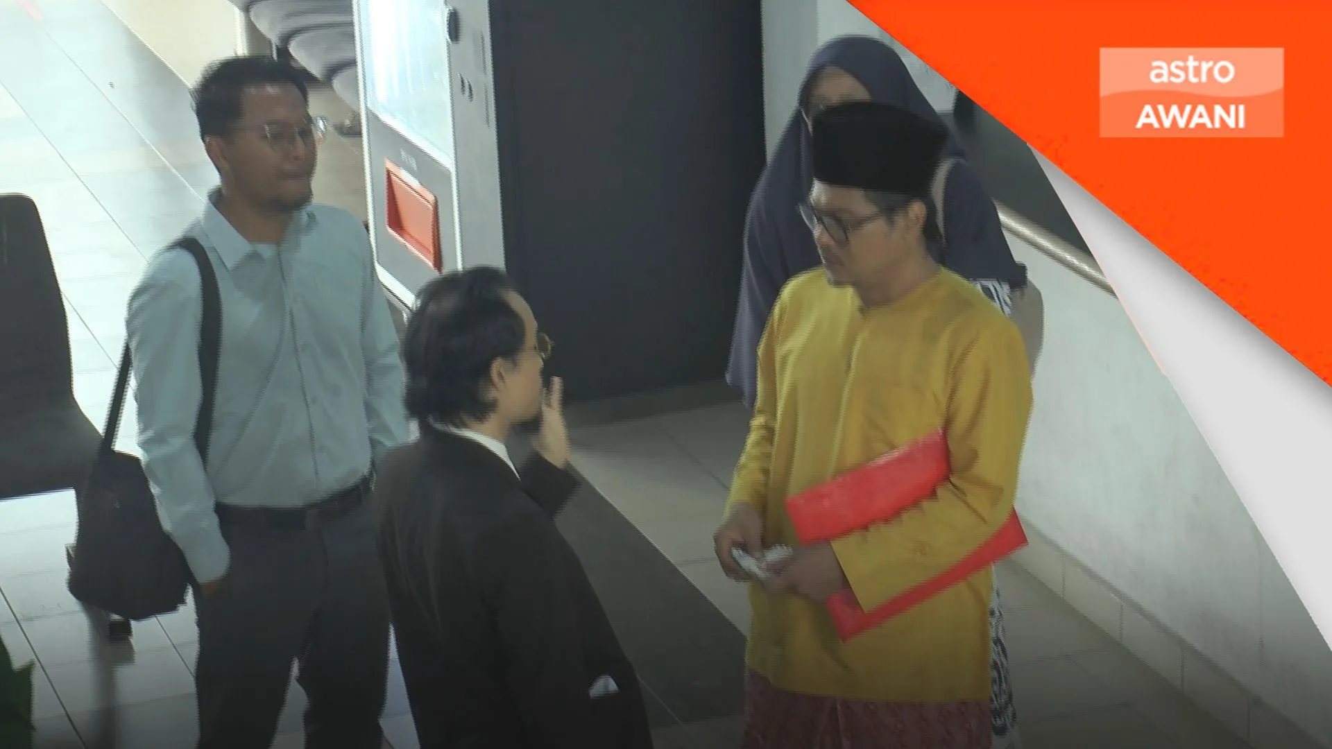 Aktivis masyarakat didakwa hantar komunikasi jelik berkaitan institusi diraja