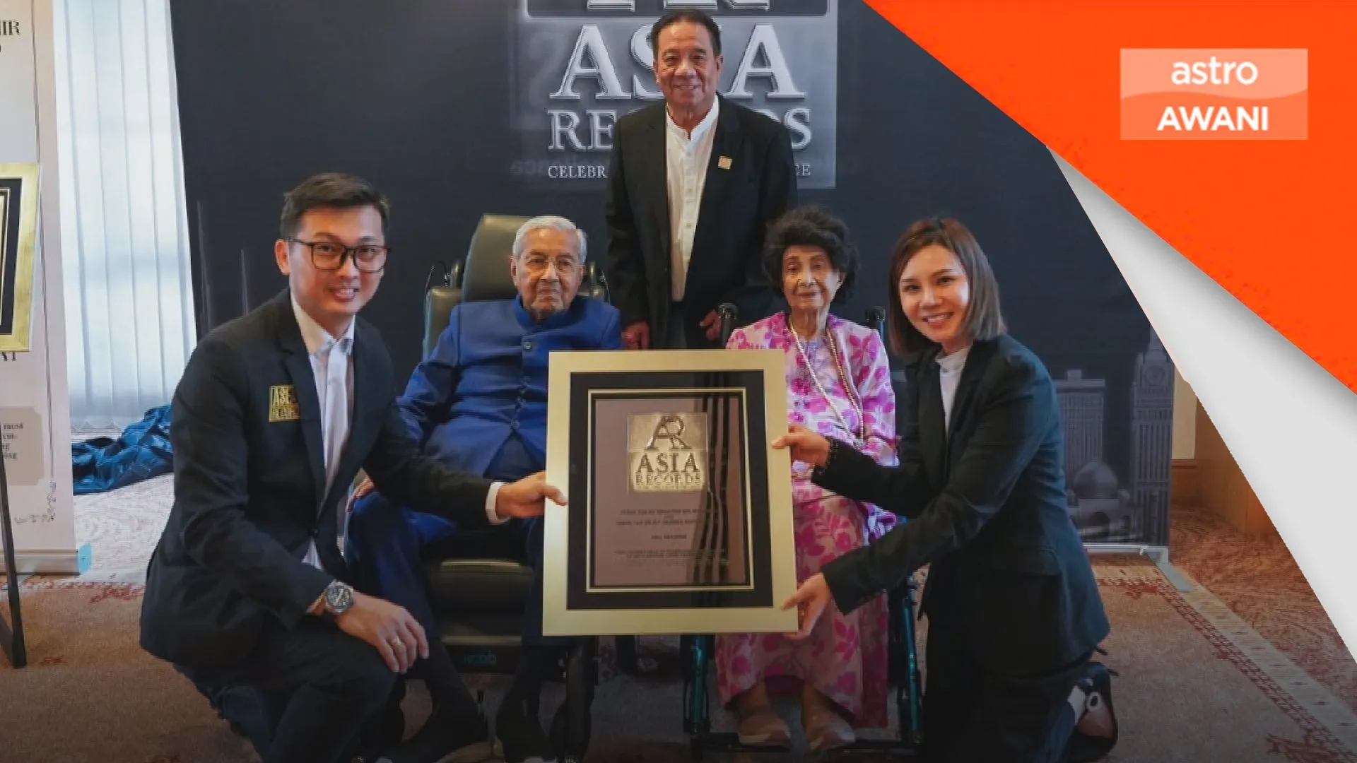 Dr Mahathir, Dr Siti Hasmah cipta tiga rekod bersejarah