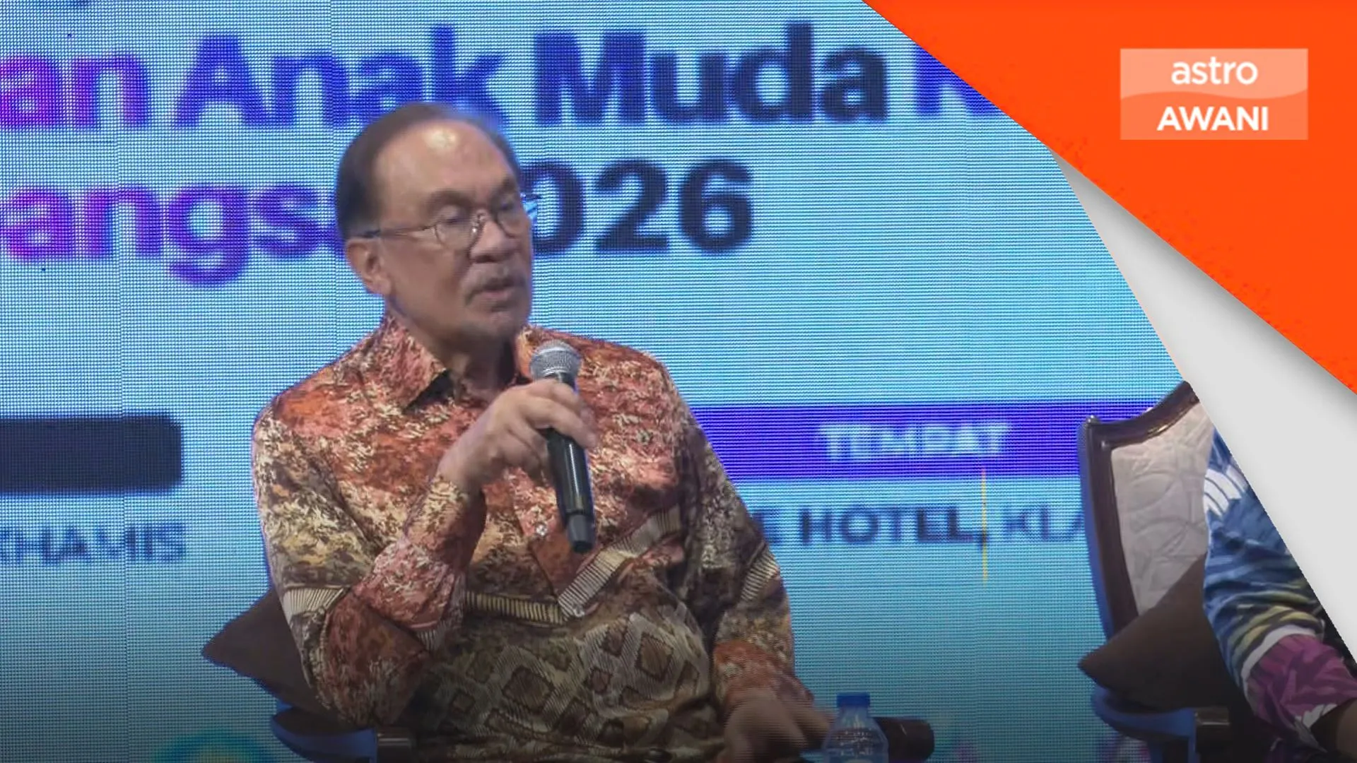 Berita baik menanti belia, termasuk golongan OKU, autisme, kesihatan mental - PM