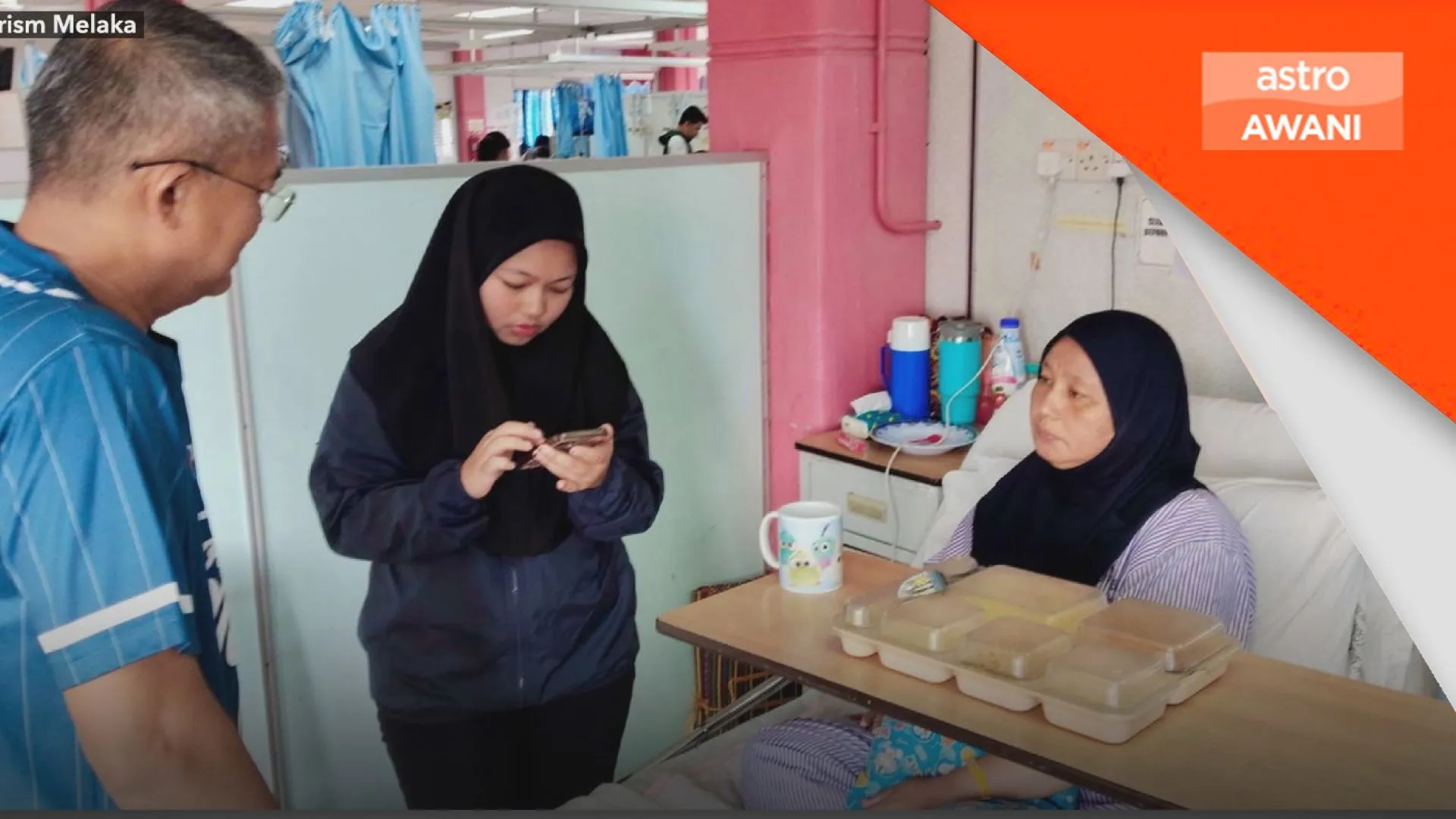 Dua wanita cedera ketika bermain gelongsor air di taman tema Melaka