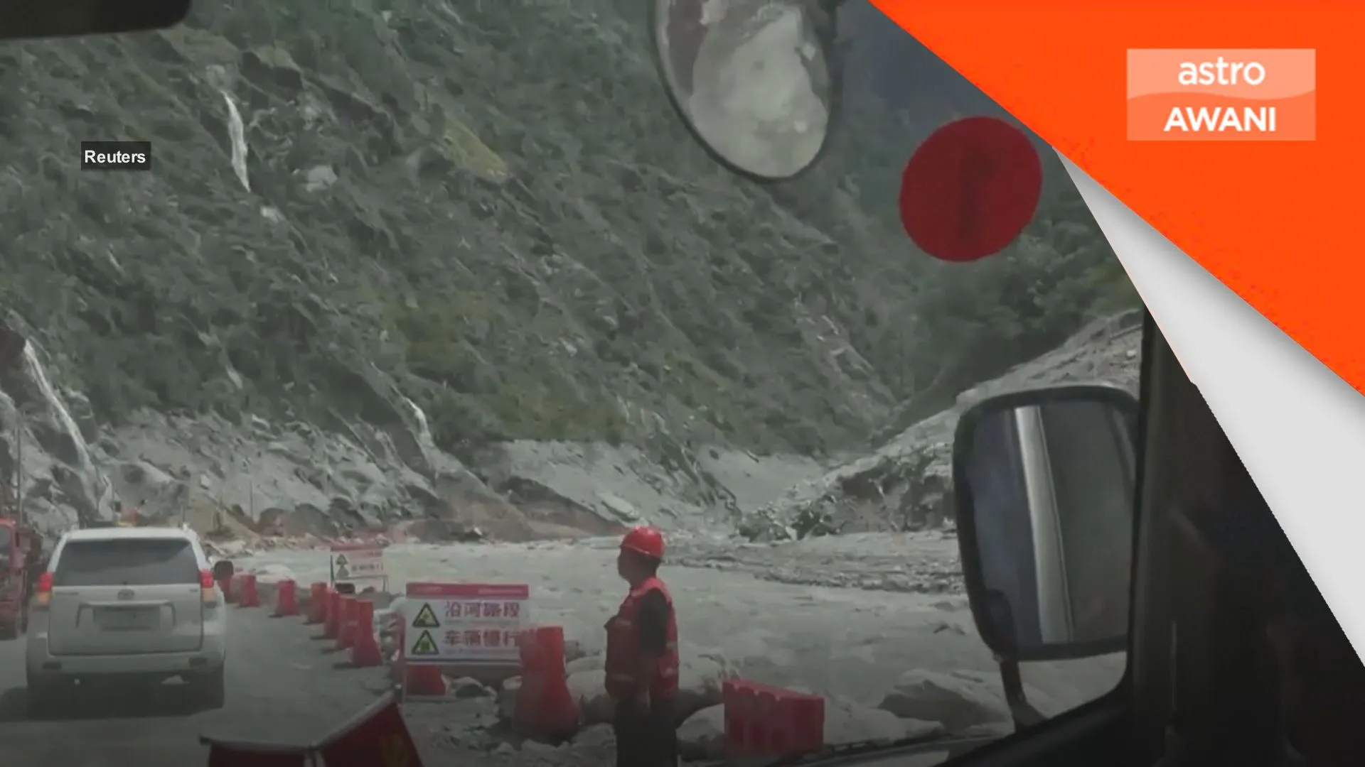 Banjir Nepal: Pembinaan semula laluan di sempadan Tibet-Nepal