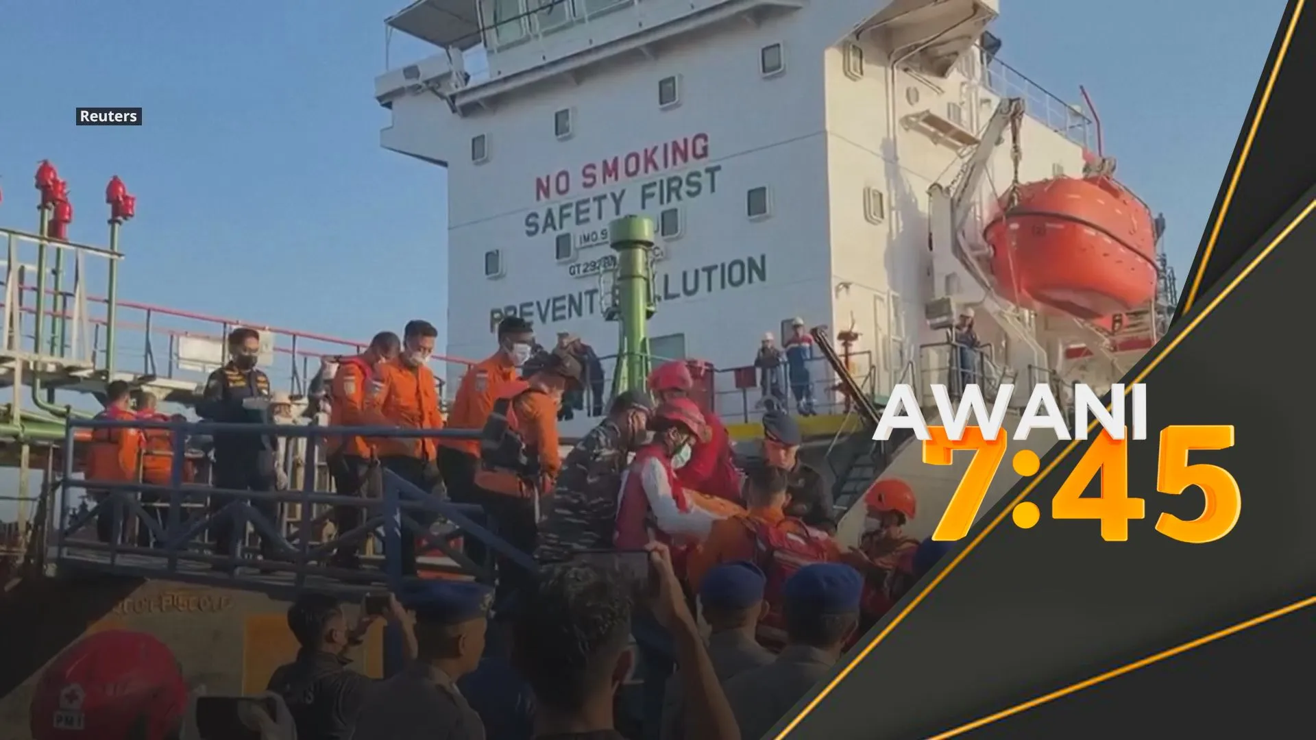 129 masih hilang selepas kapal karam di Laut Jawa