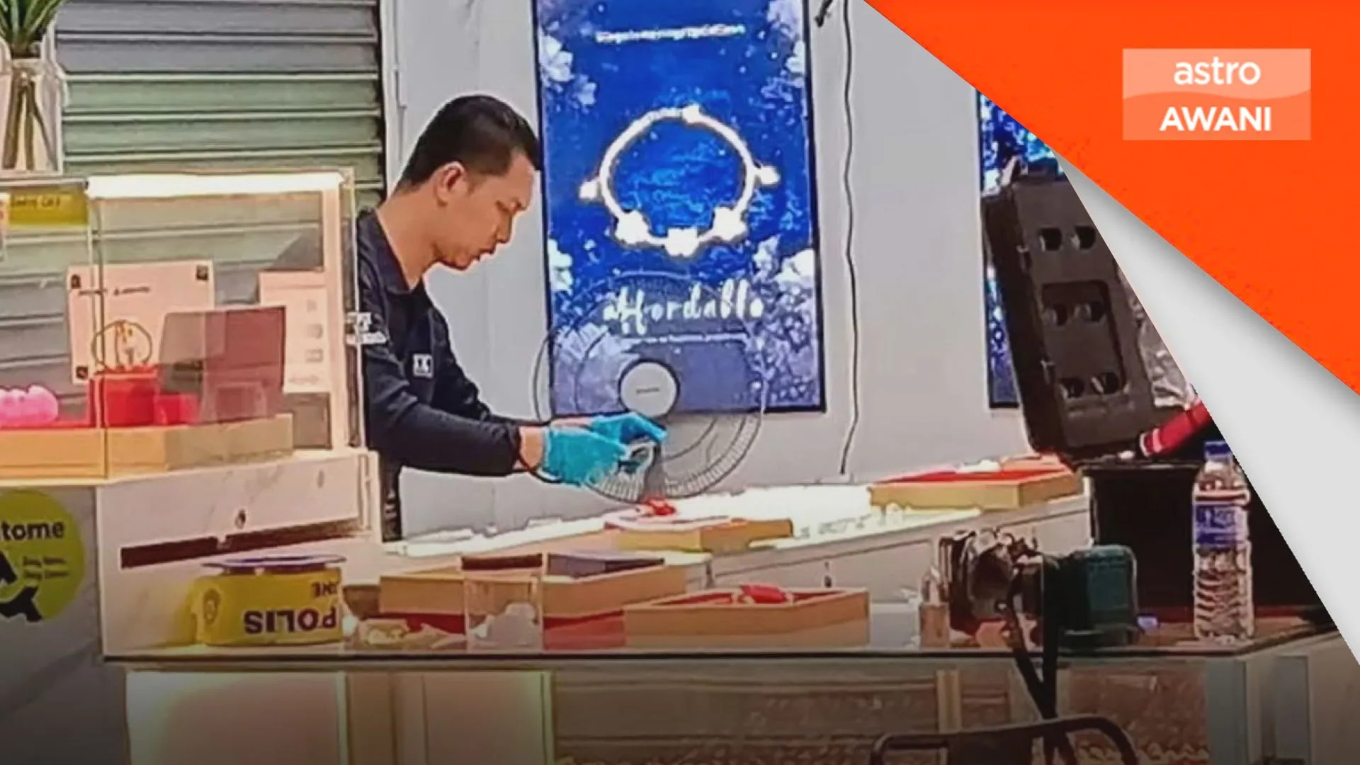 Empat lelaki diburu selepas larikan barang kemas