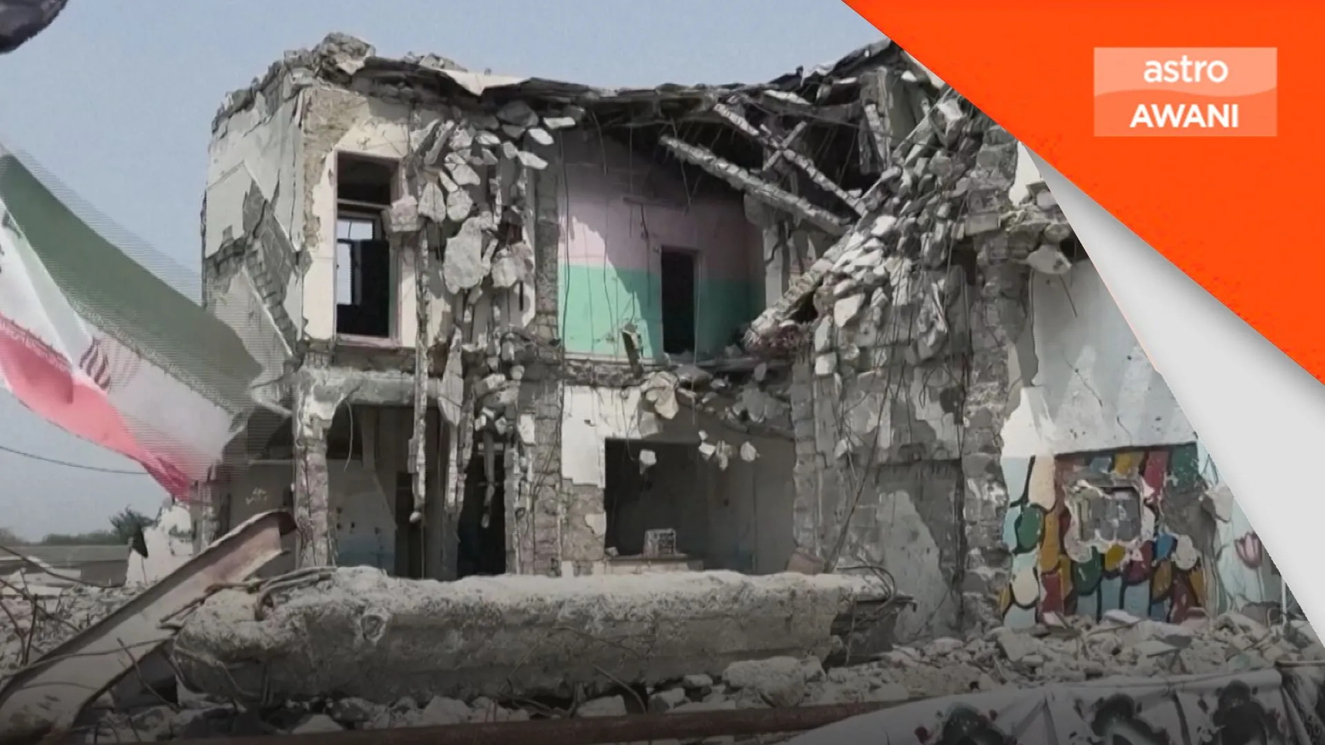 Pelajar Iran kembali ke sekolah dalam duka selepas tragedi Minab