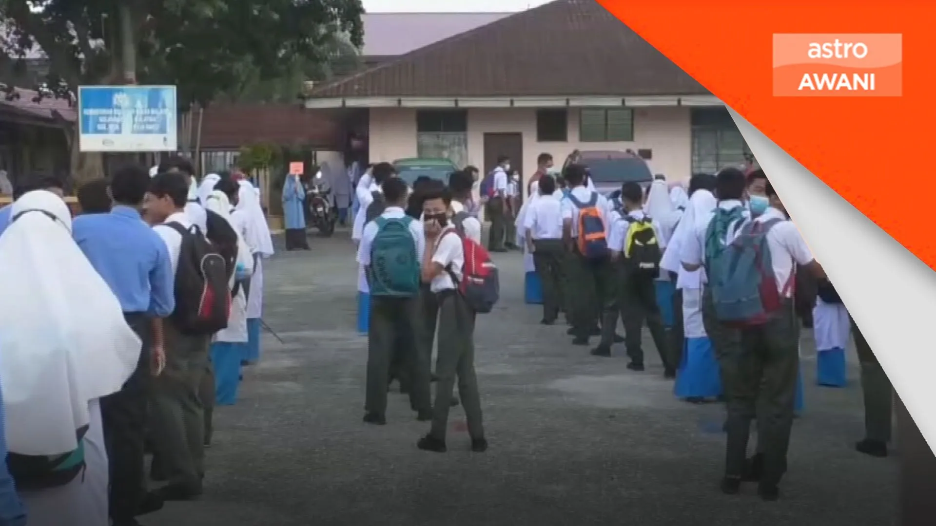 Semua sekolah di Lubok Antu ditutup