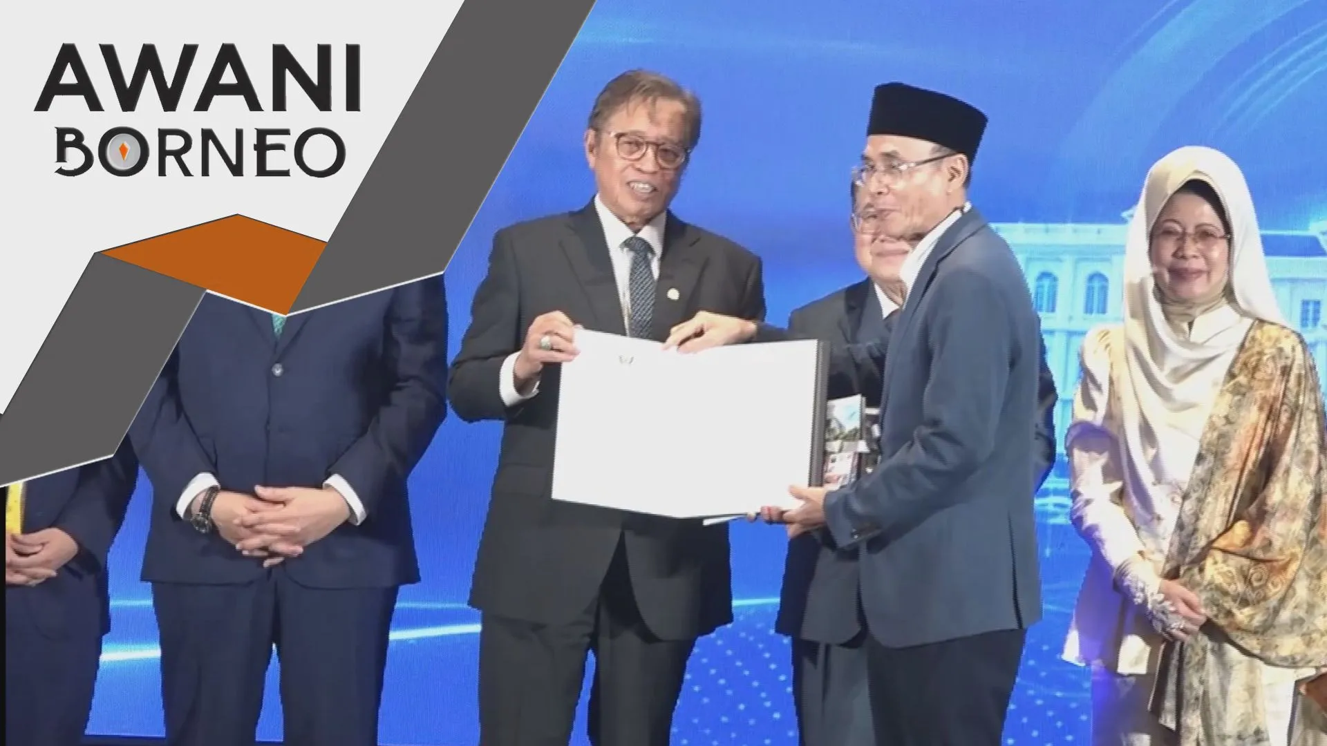 Belanjawan 2027 : Abang Johari harap persetujuan pelaksanaan MA63 dapat tumpuan