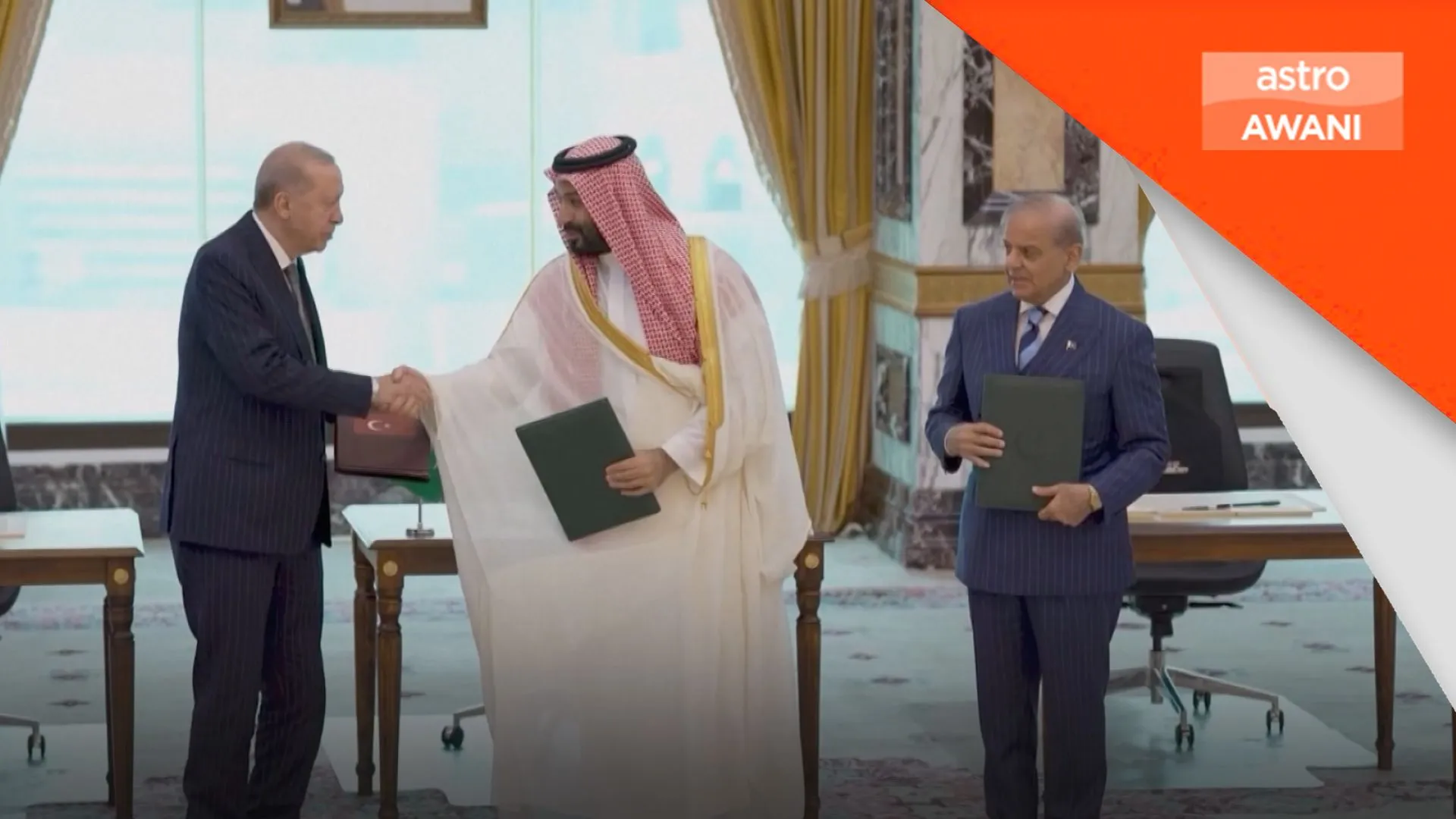 Raja Salman kecam serangan Houthi ke arah Mekah