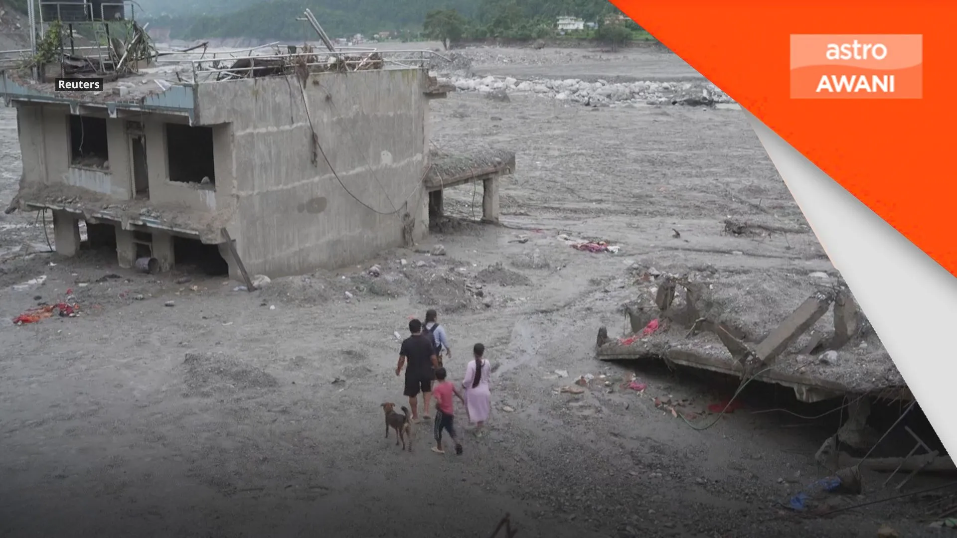 Nepal pindah 33,000 mangsa banjir dari zon bahaya