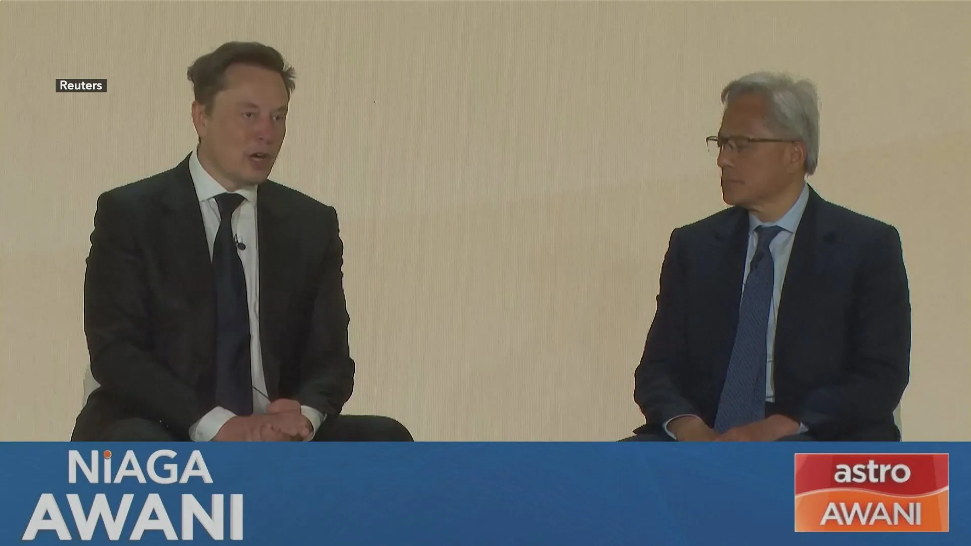 SpaceX, Tesla sasar pengeluaran tenaga solar 200 gigawatt