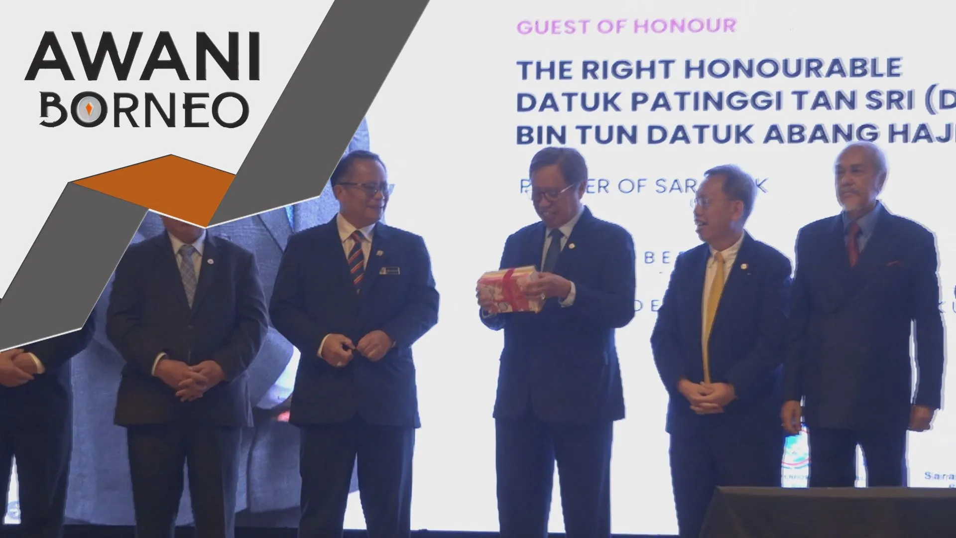 Sarawak yakin projek solar terapung dilaksana tahun depan