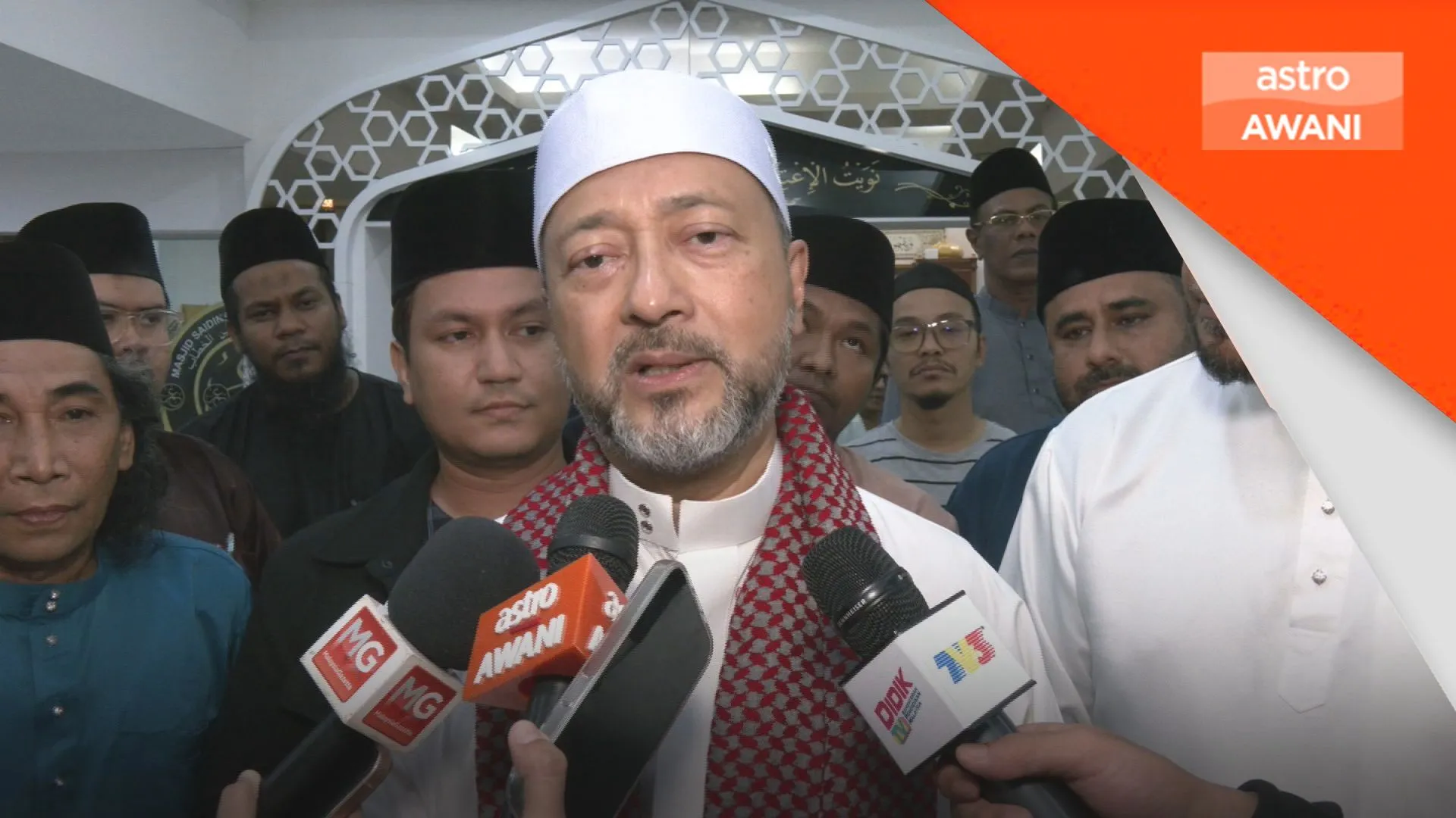Mukhriz rayu beri ruang kepada Tun Dr Mahathir