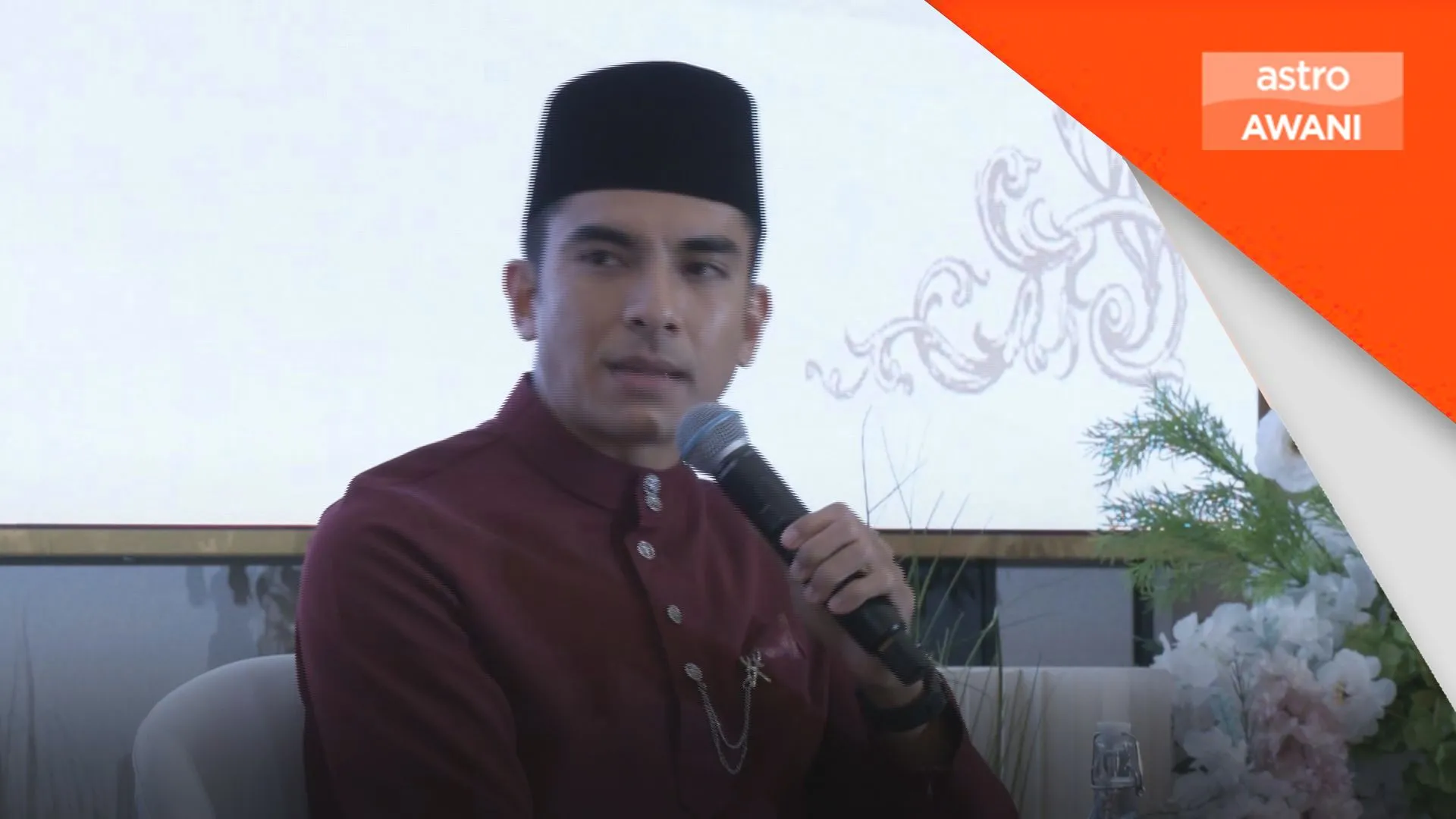 Kisah cinta Tun M, Tun Hasmah tiada bandingan - Syed Saddiq