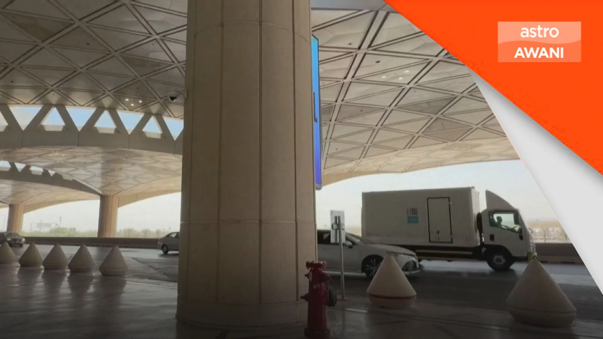 Serangan lapangan terbang Riyadh, beberapa cedera