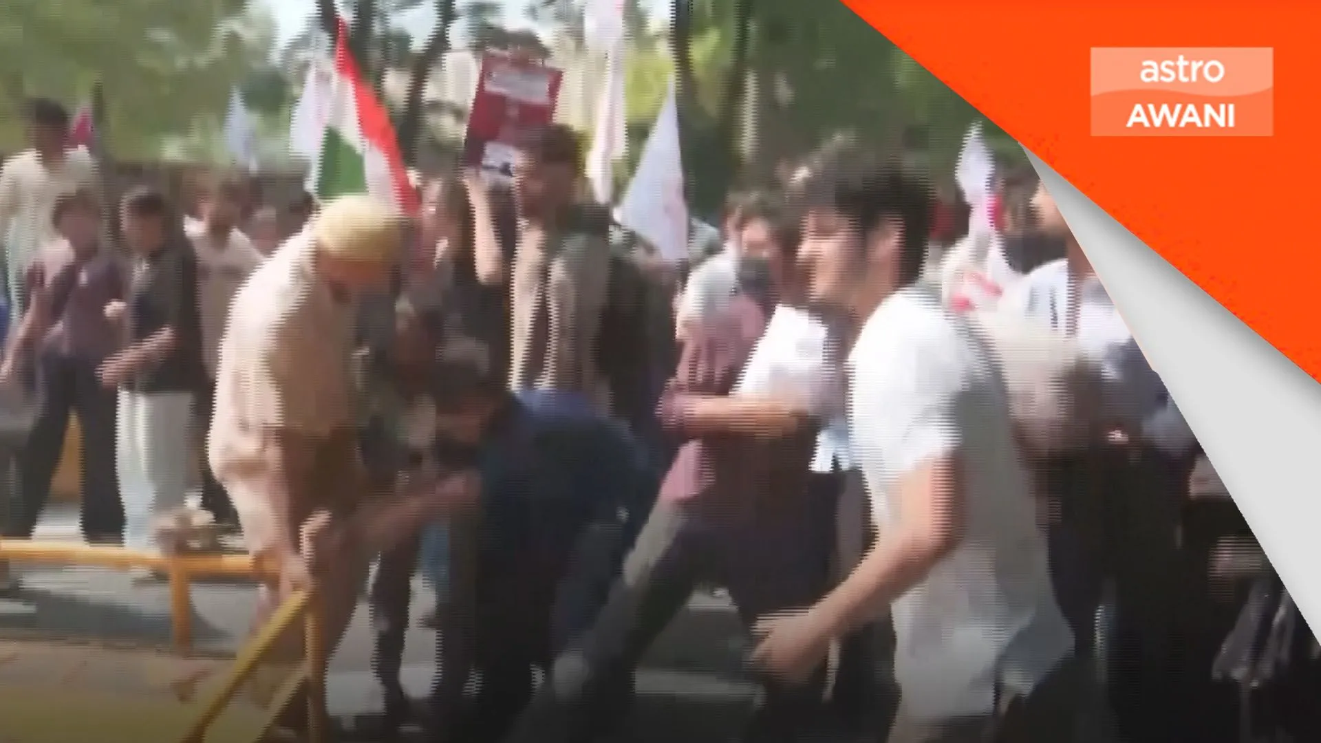 Lebih 2,000 penunjuk perasaan ditahan di Delhi